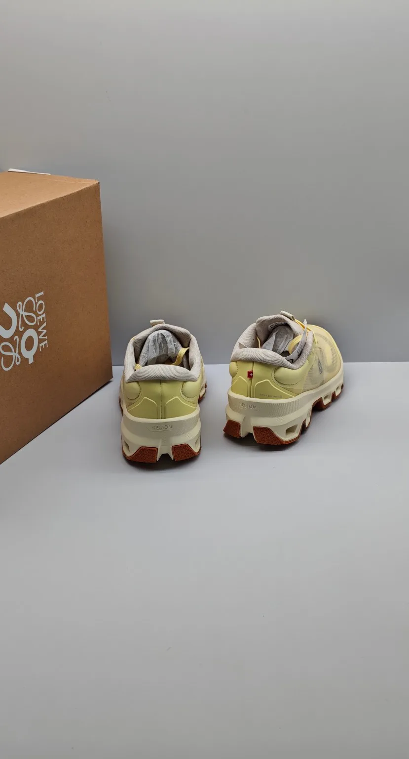 Кроссовки Женские Loewe 13193860