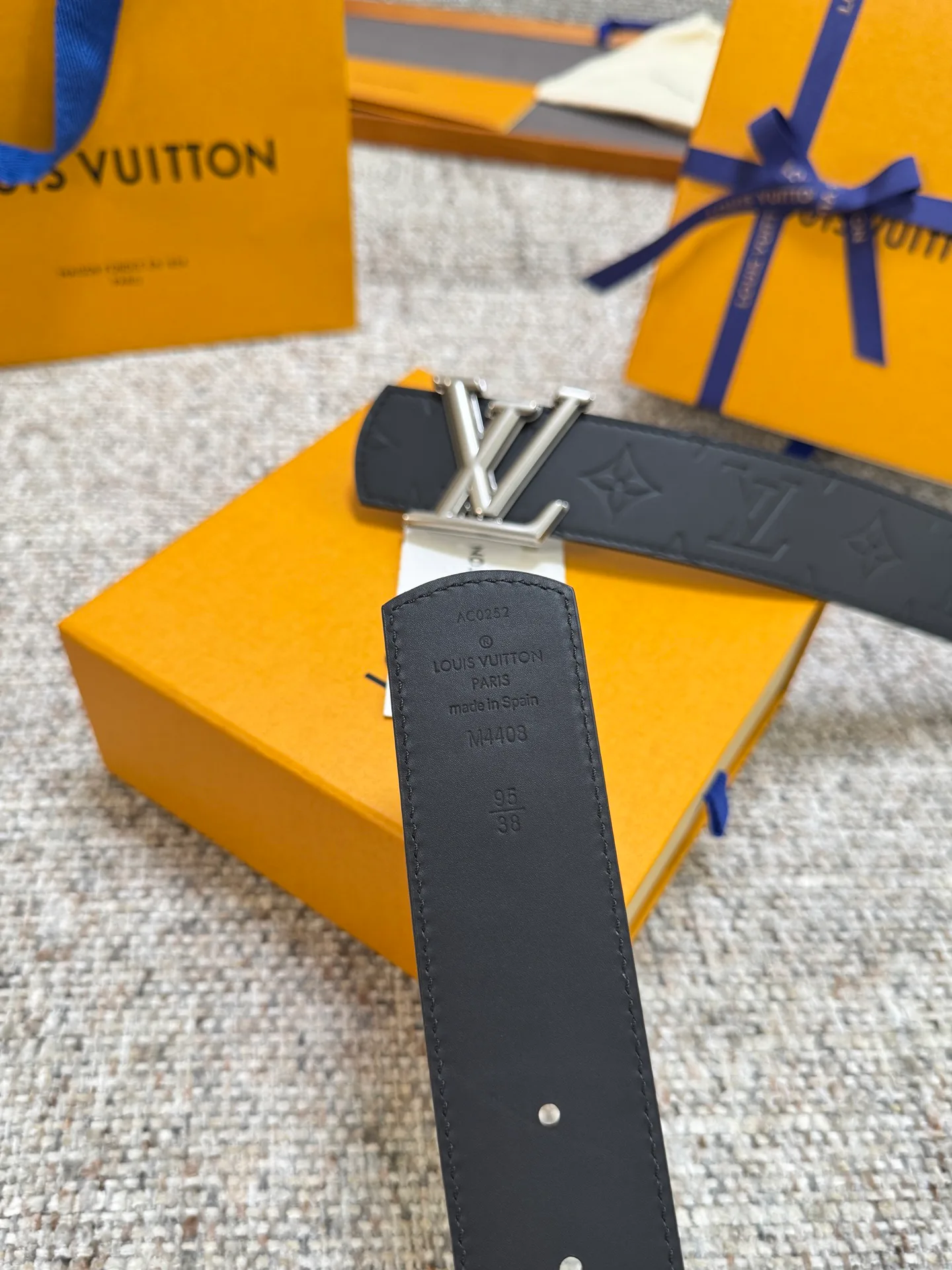 Ремни Louis Vuitton 14563670