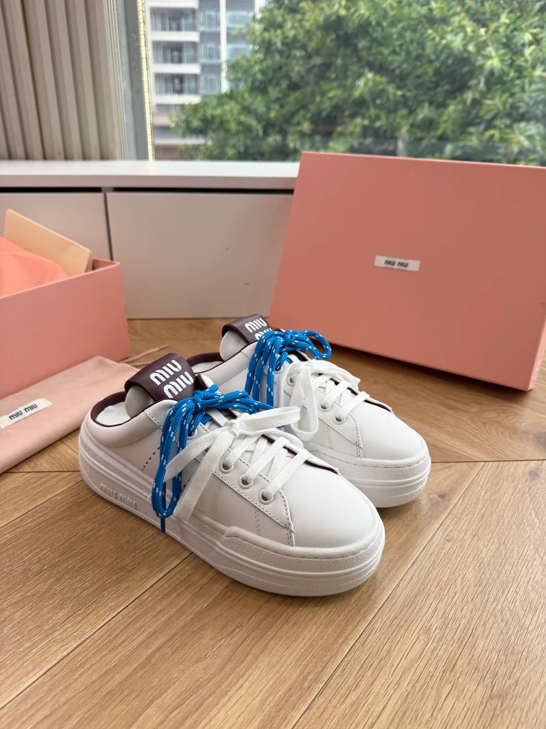 Кроссовки Женские Miu Miu 17599791