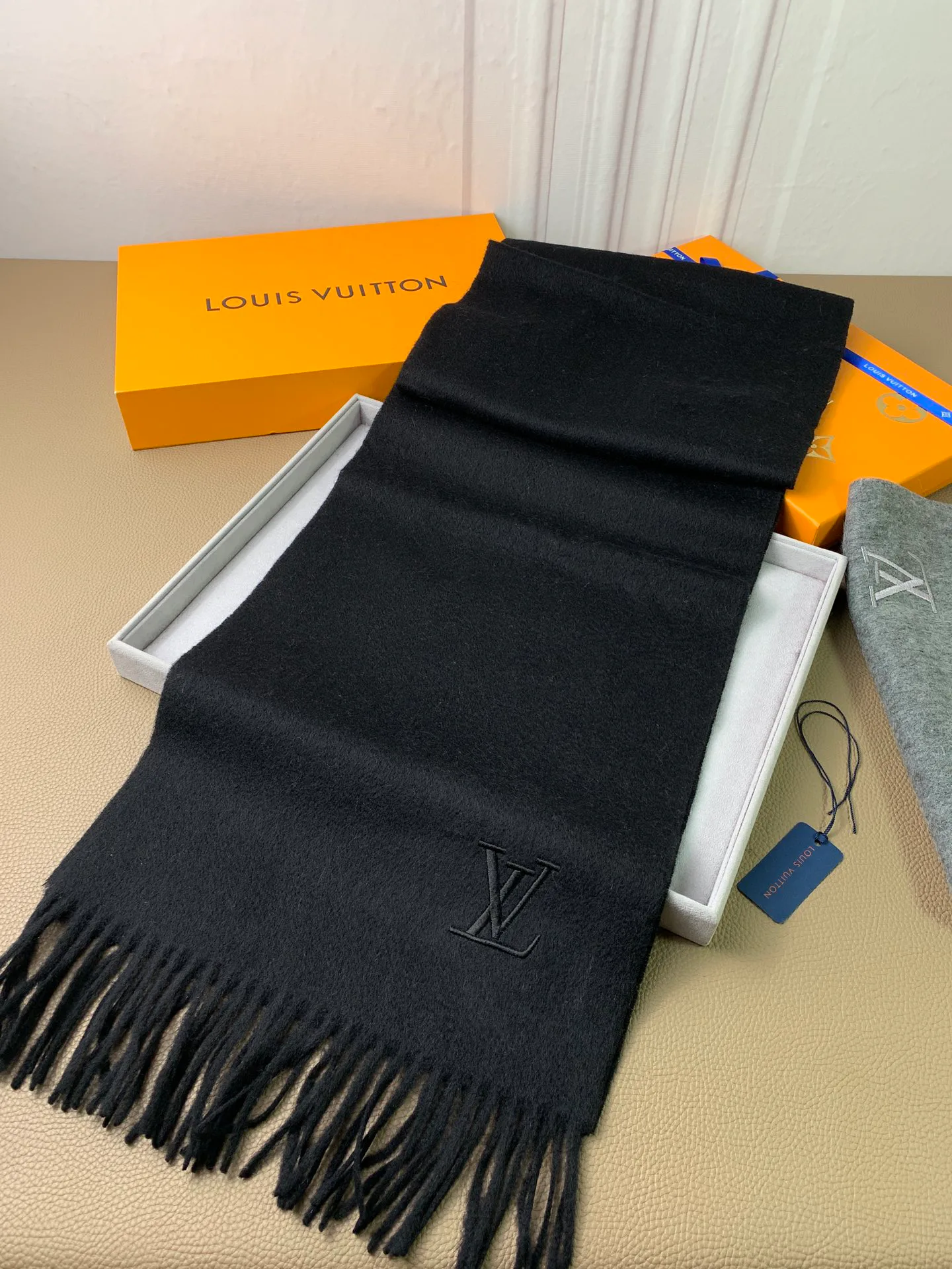 Шарфы Louis Vuitton 438465