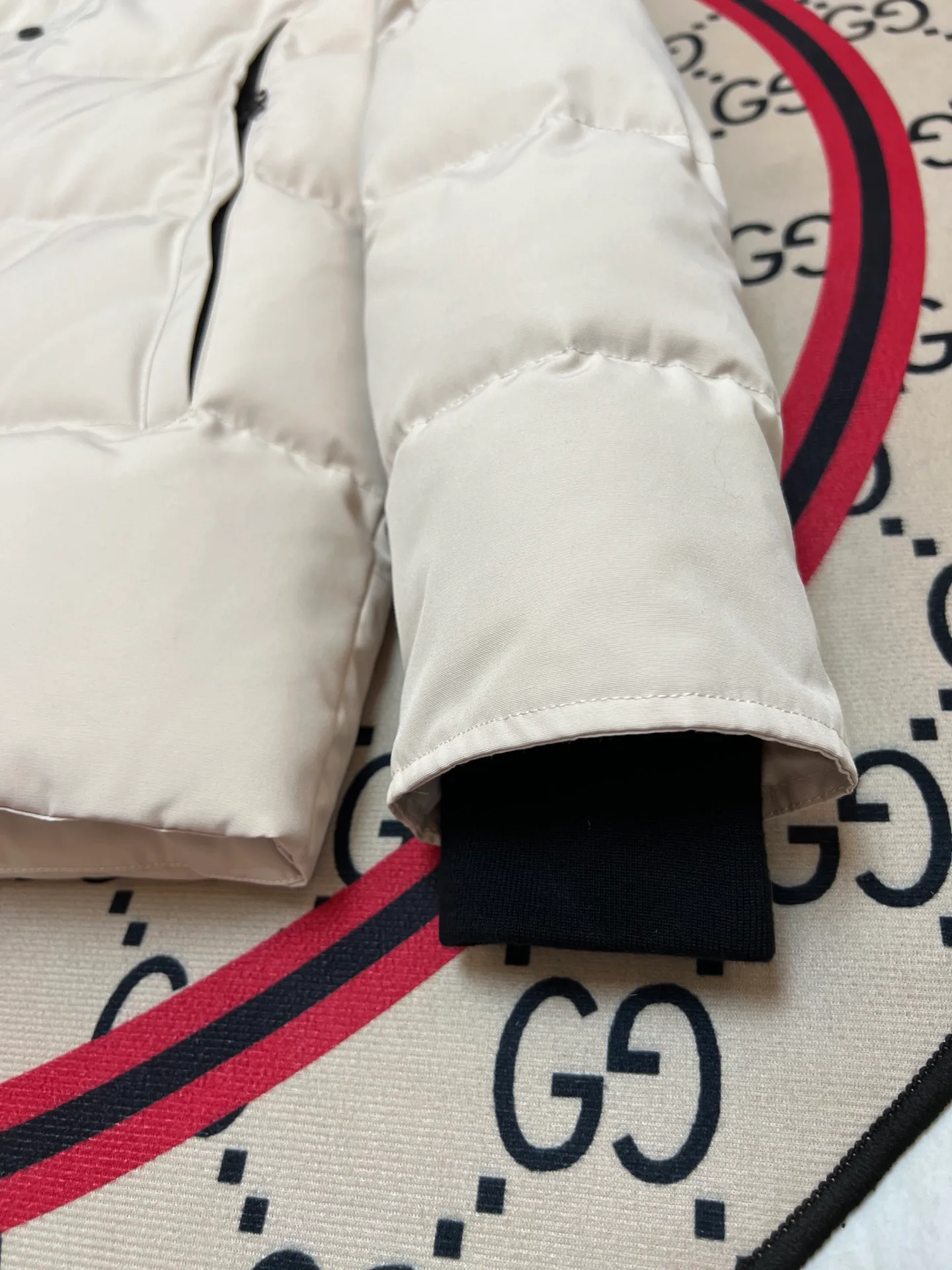 Куртки И Пуховики Женские Canada Goose 3153875