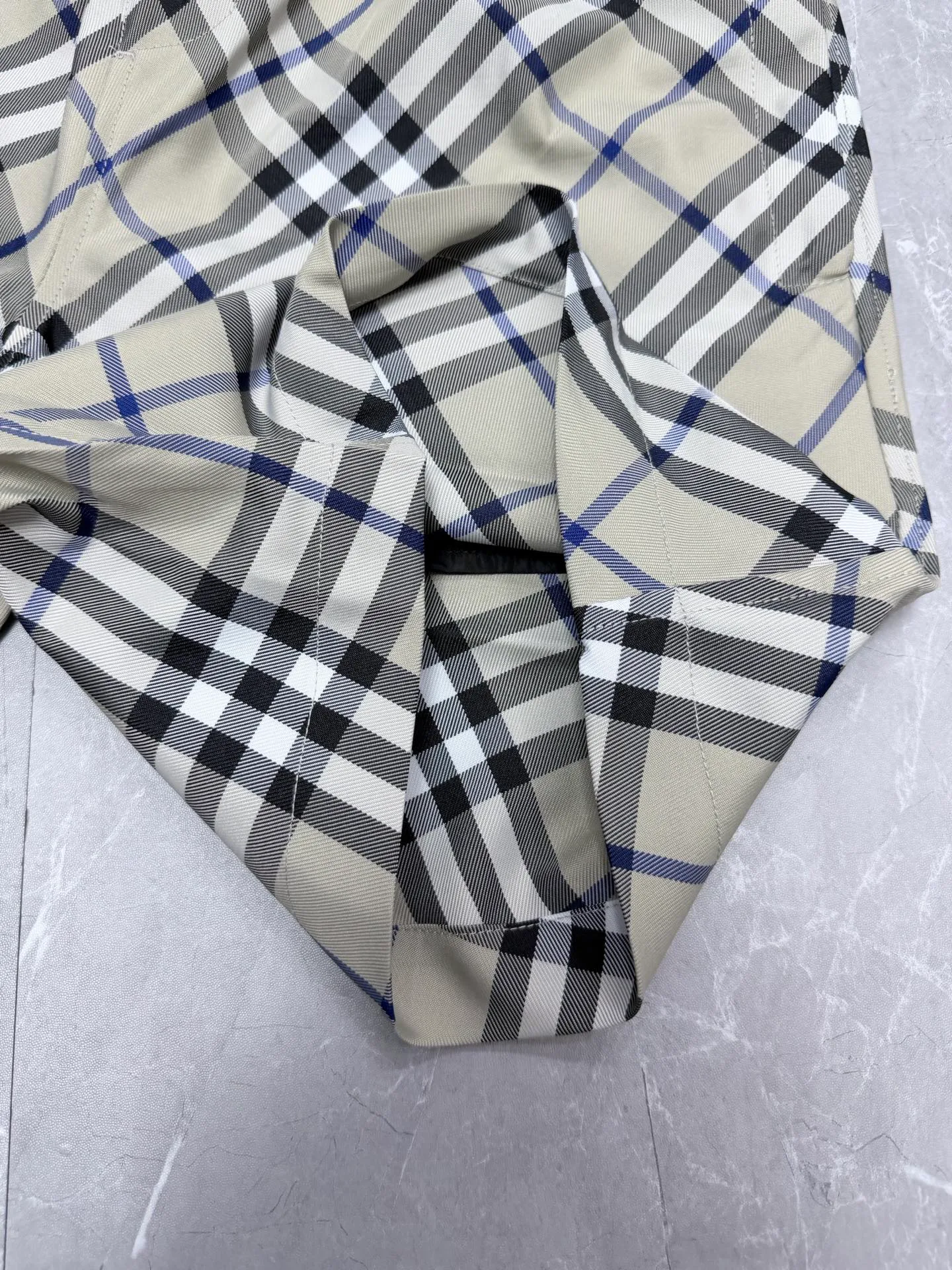 Шорты Мужские Burberry 13554833
