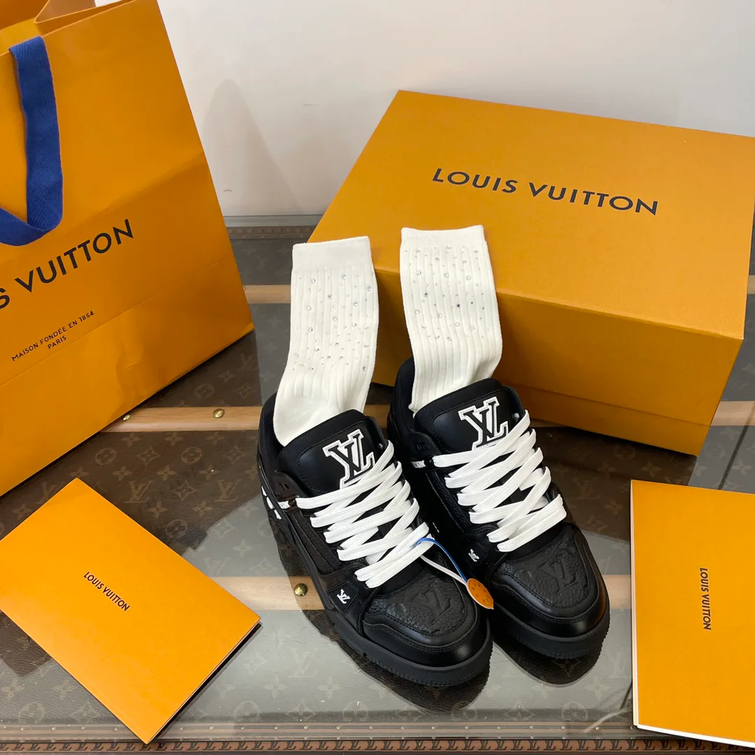 Кроссовки Женские Louis Vuitton 148050