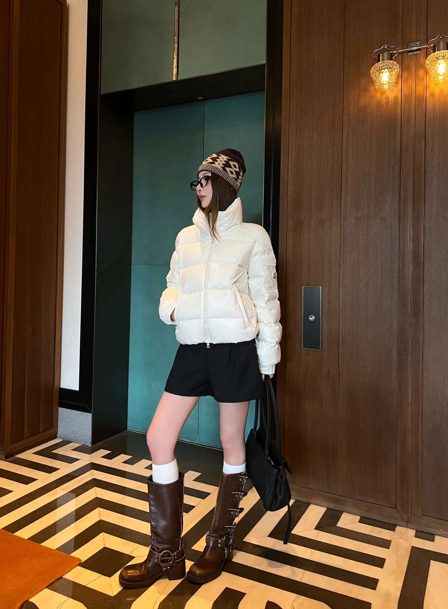 Куртки И Пуховики Женские Moncler 18710729