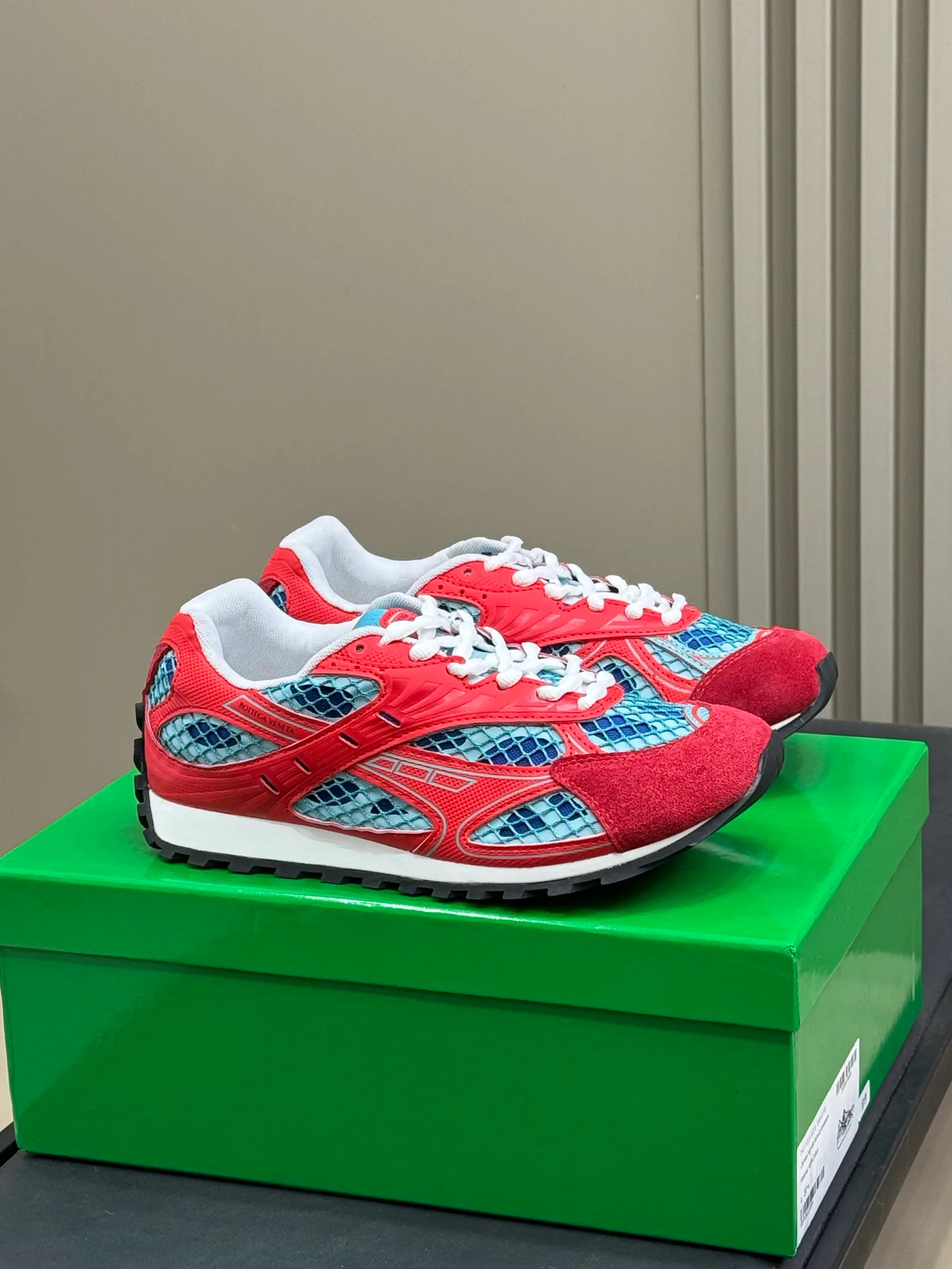 Кроссовки Женские Bottega Veneta 28346