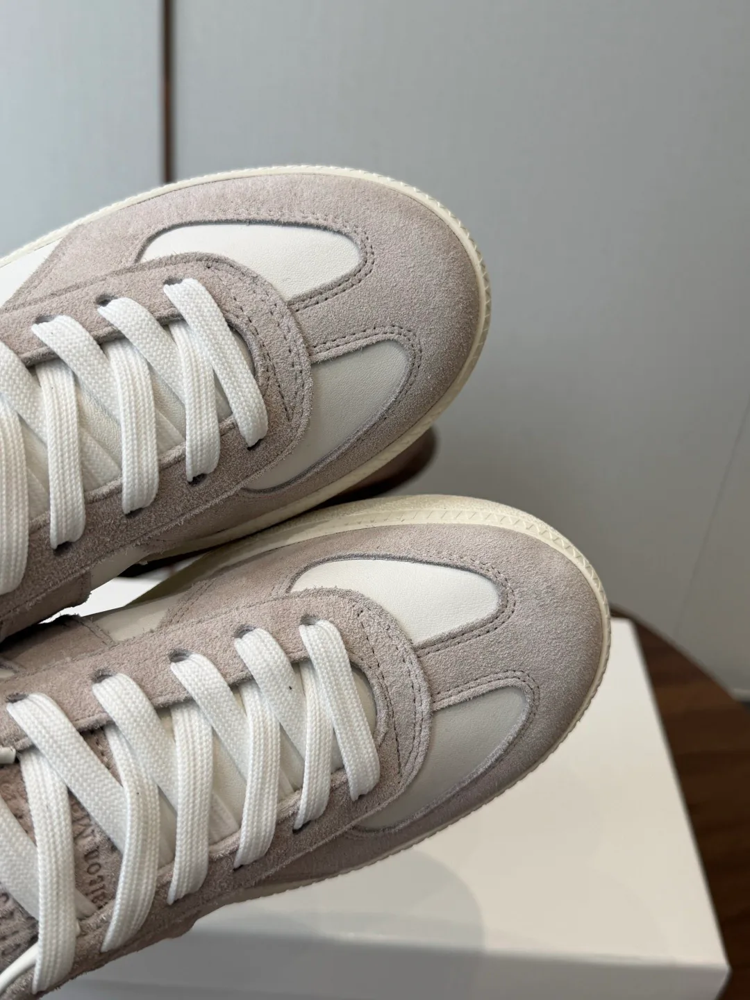 Кроссовки Женские Maison Margiela 16929925