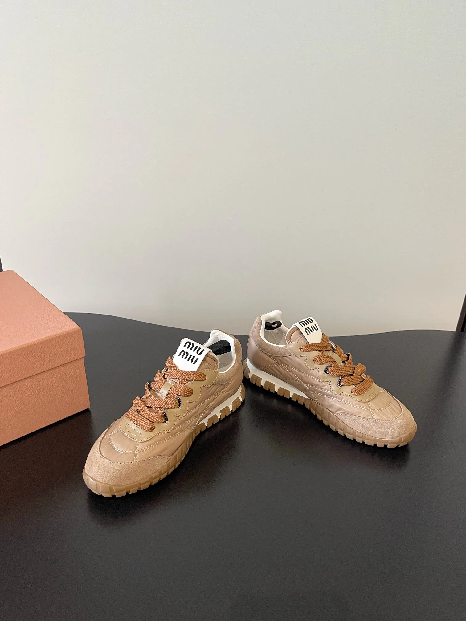 Кроссовки Женские Miu Miu 1462704