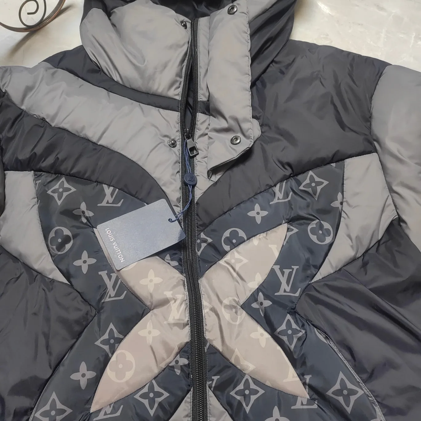 Куртки И Пуховики Женские Louis Vuitton 18111460