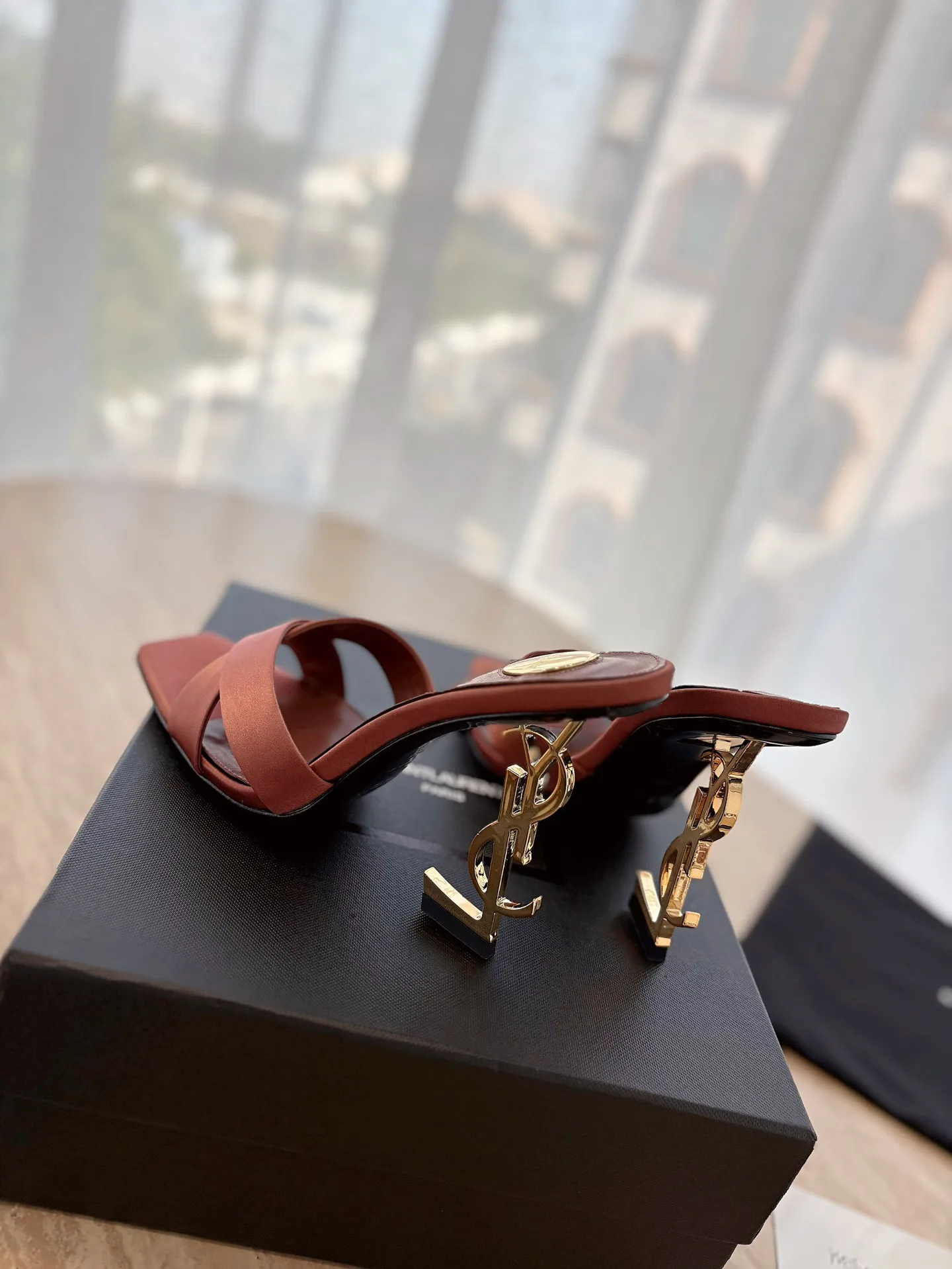 Босоножки Женские Saint Laurent 12815351