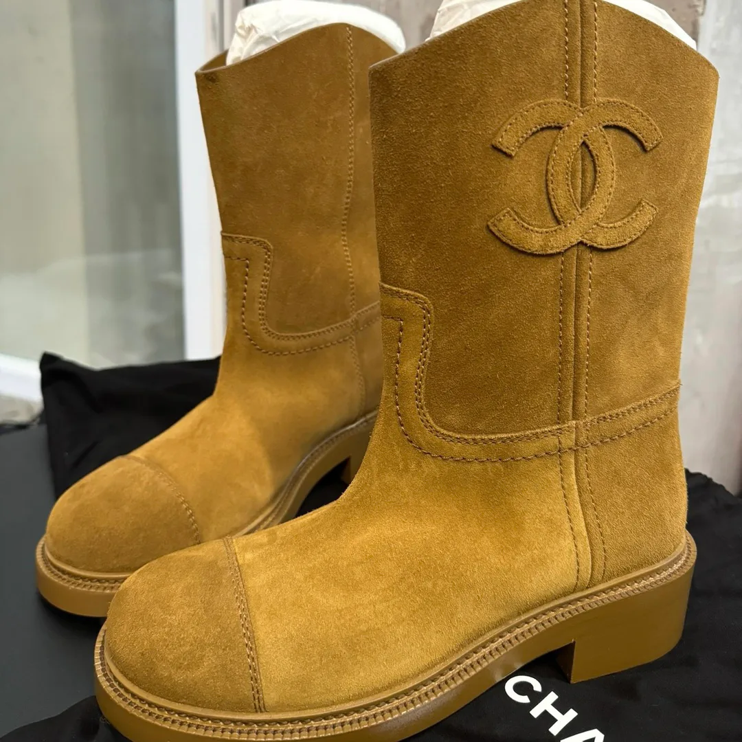 Сапоги Женские Chanel 18198996