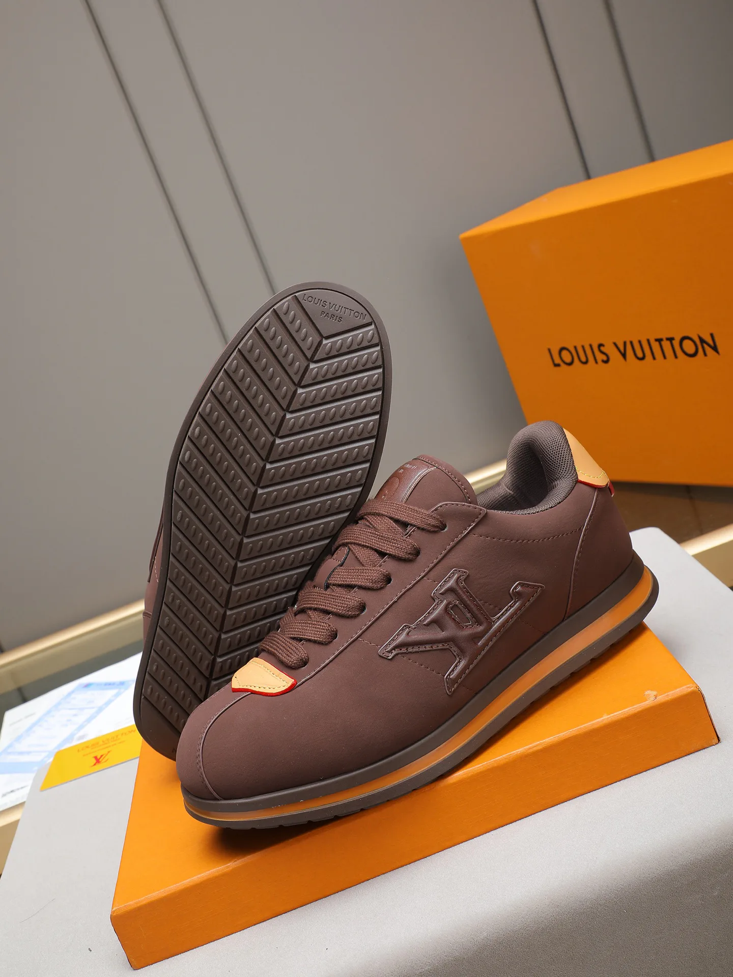 Кроссовки Мужские Louis Vuitton 11490462
