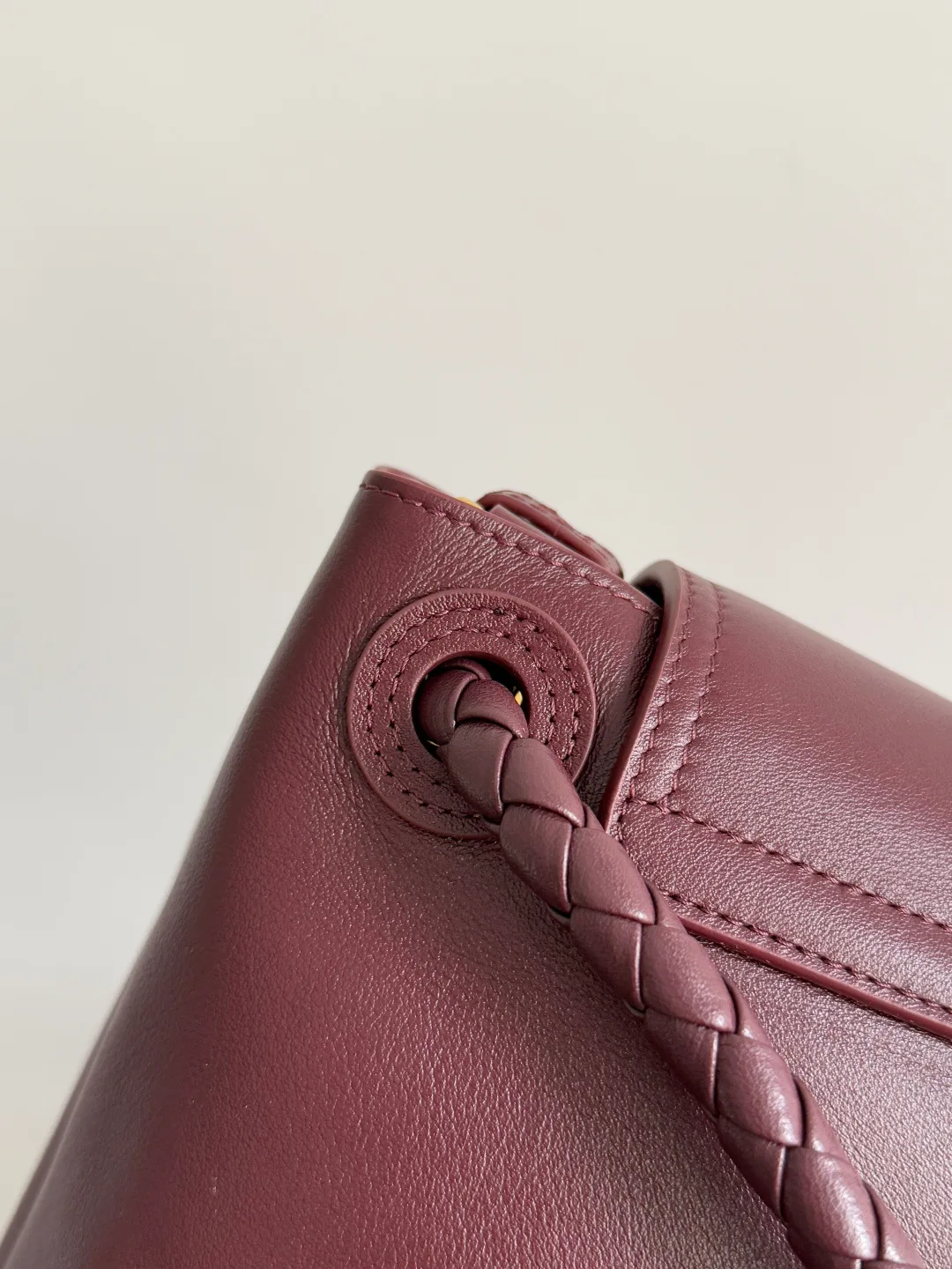 Классические Сумки Женские Bottega Veneta 471436