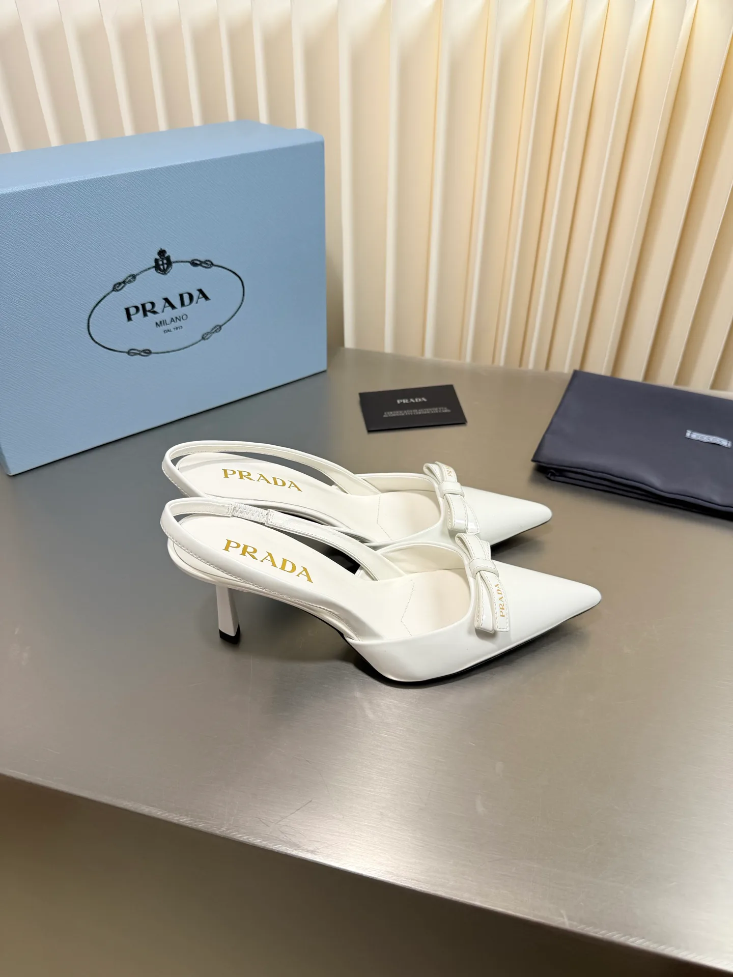 Туфли Женские Prada 18083091