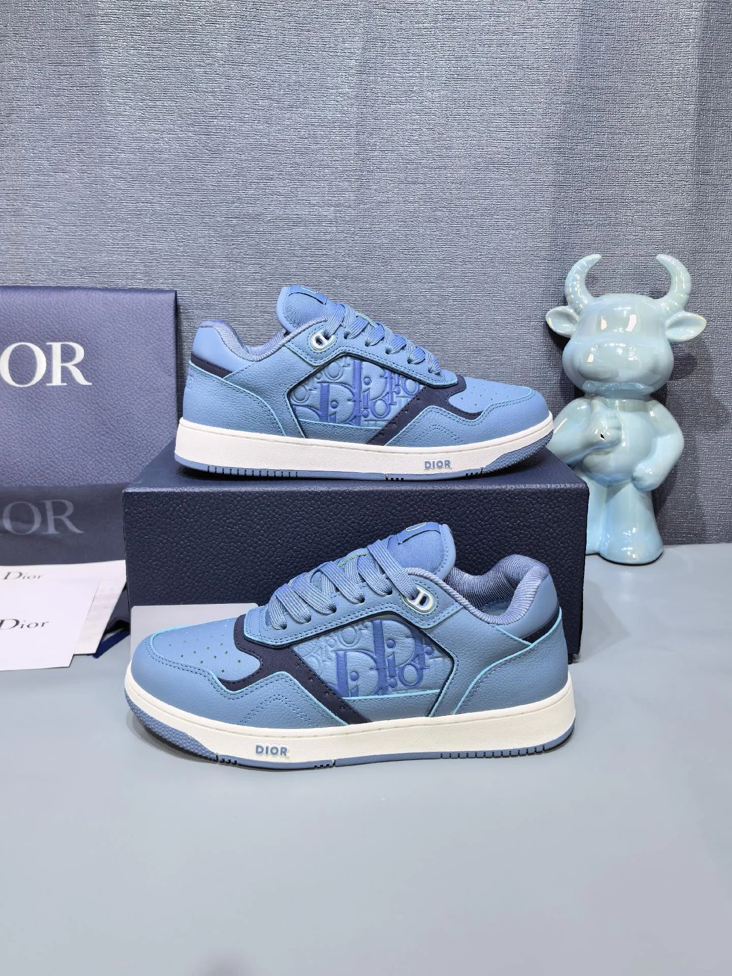 Кроссовки Женские Christian Dior 19305210