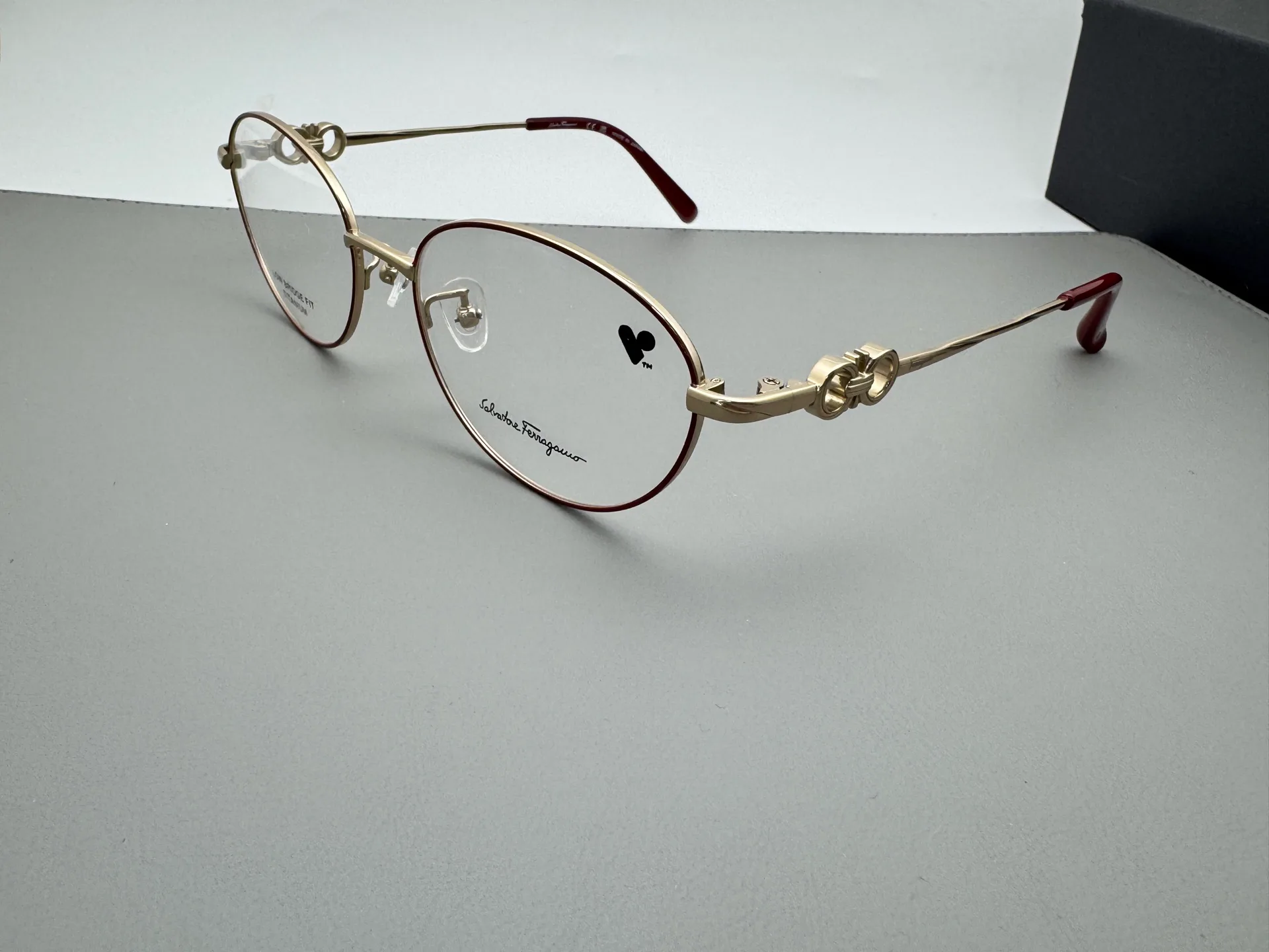 Очки Salvatore Ferragamo 388587