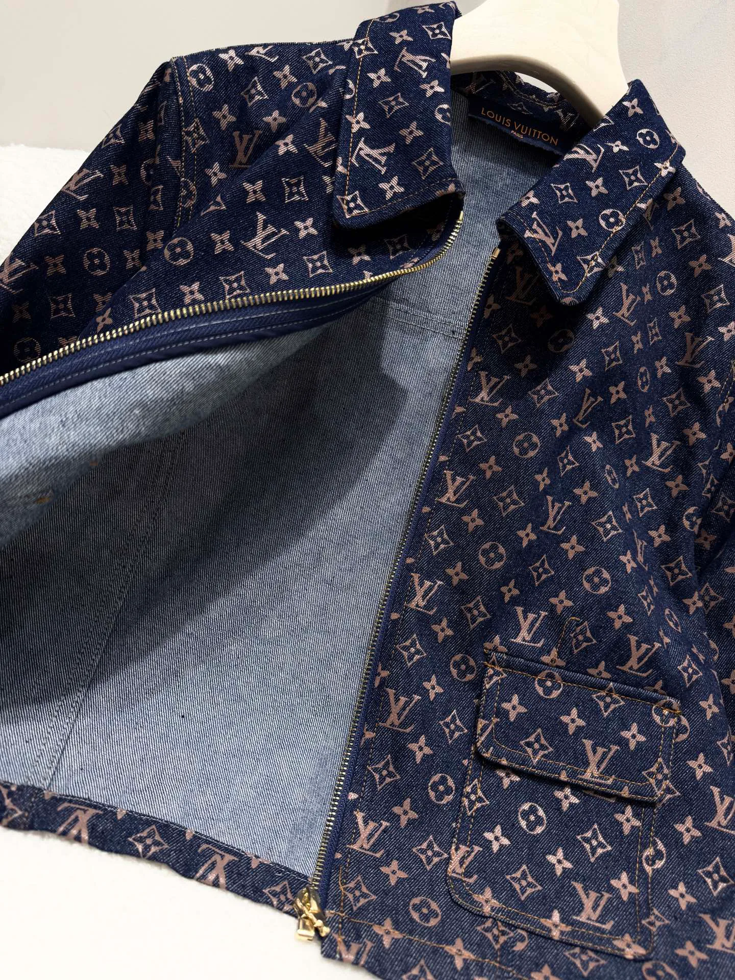 Жакеты Женские Louis Vuitton 11907343
