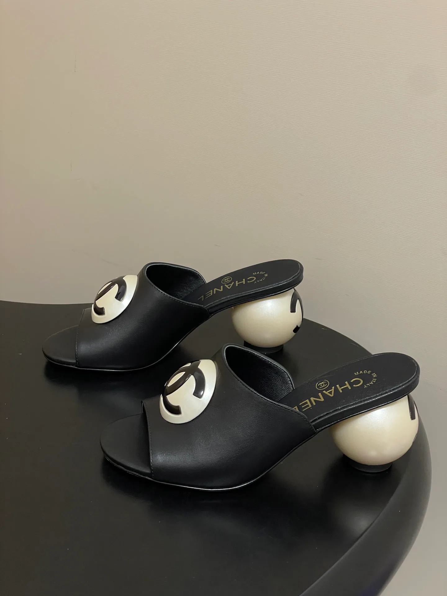 Босоножки Женские Chanel 10993916