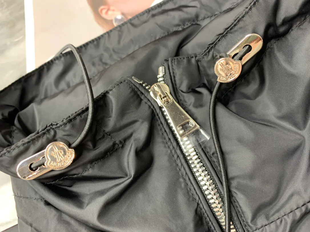 Куртки И Пуховики Женские Moncler 11537552