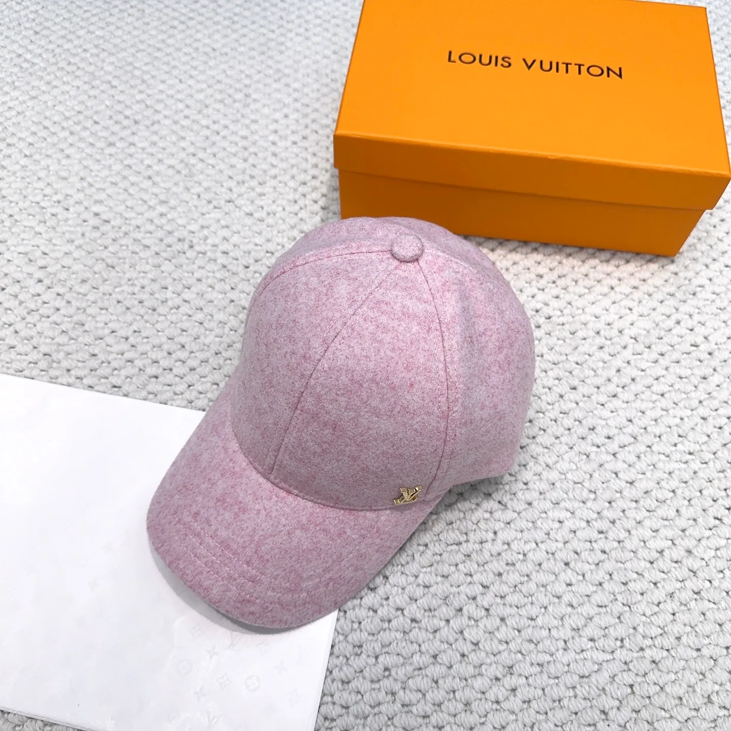 Головные Уборы Louis Vuitton 980977