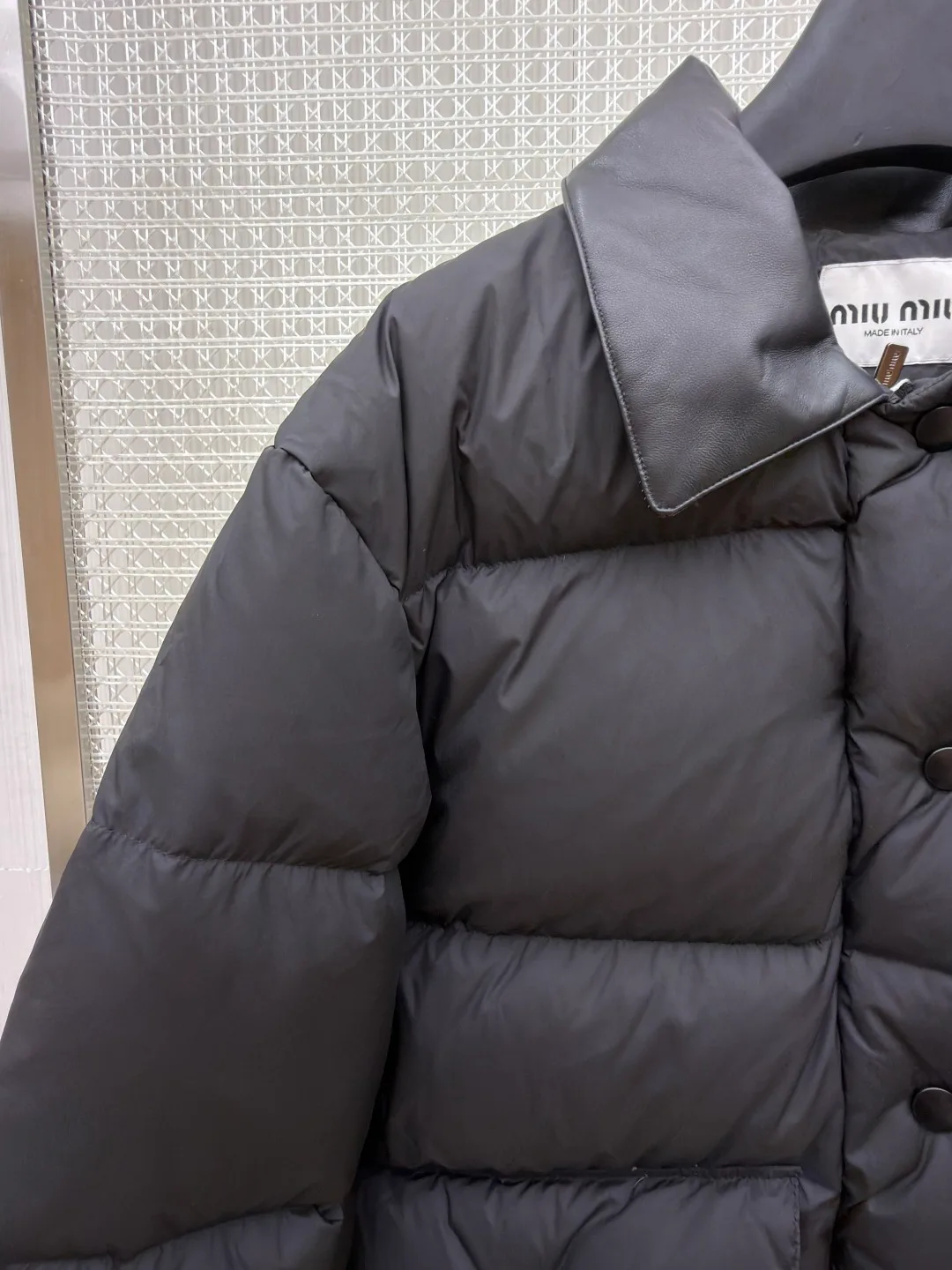 Куртки И Пуховики Женские Miu Miu 18612880