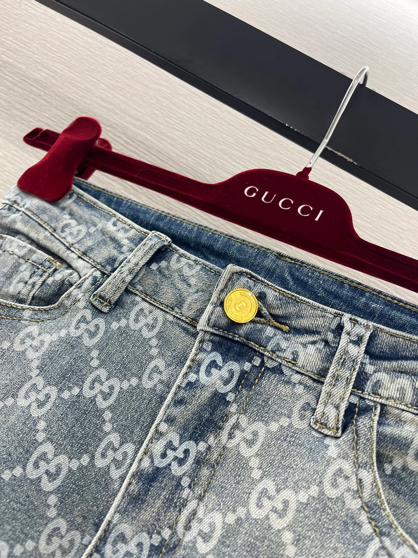 Джинсы Женские Gucci 785402