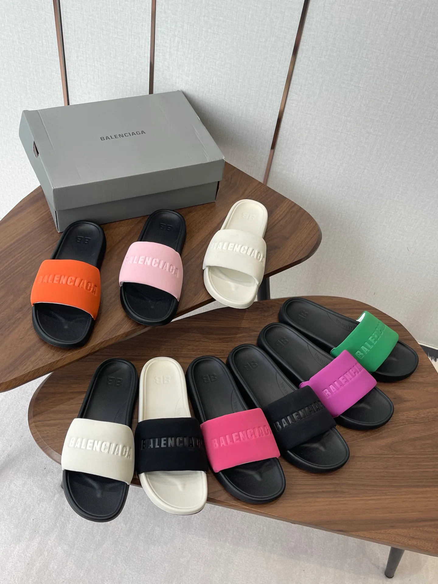 Шлепанцы Женские Balenciaga 11227408