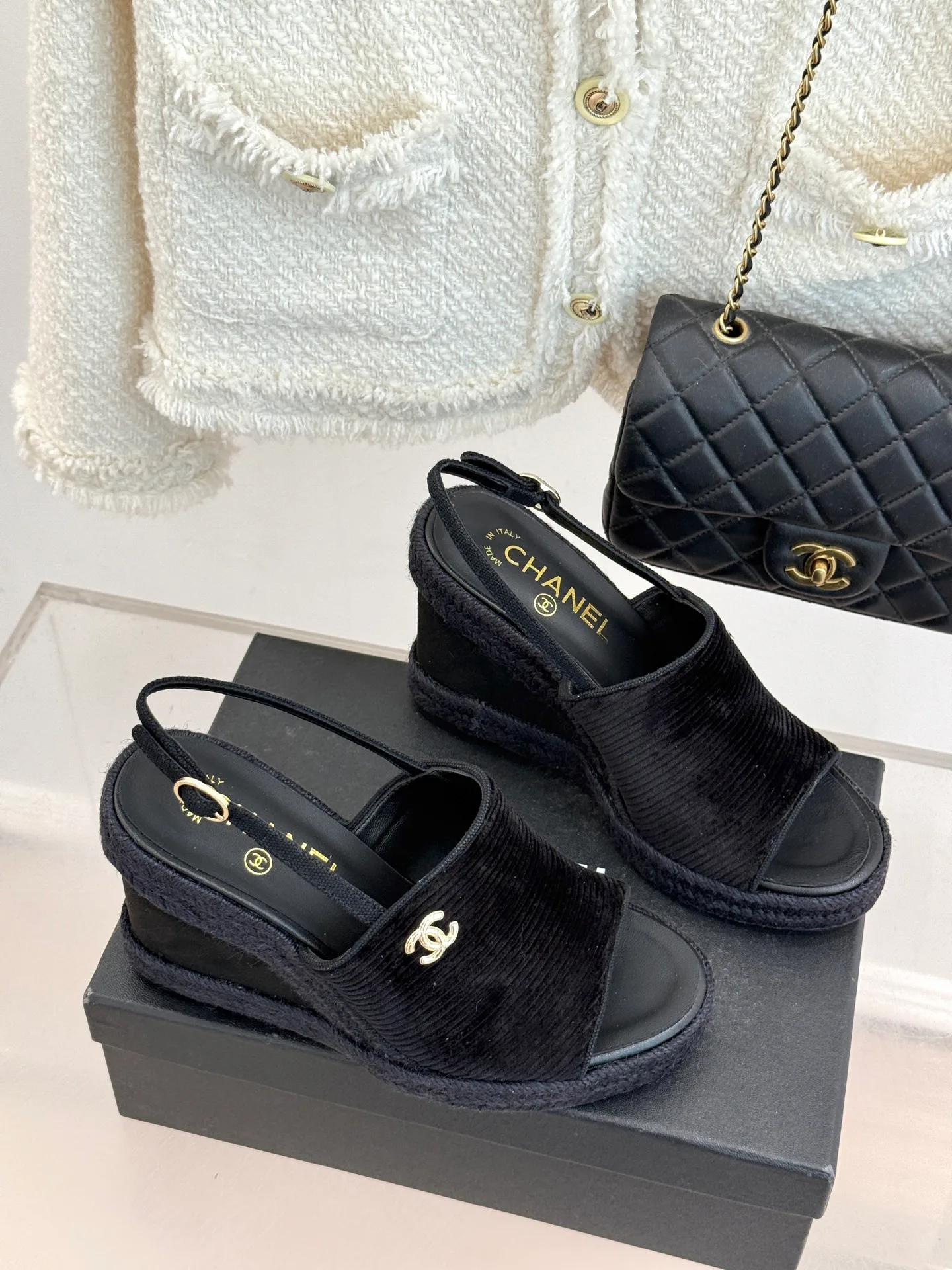 Босоножки Женские Chanel 11902044