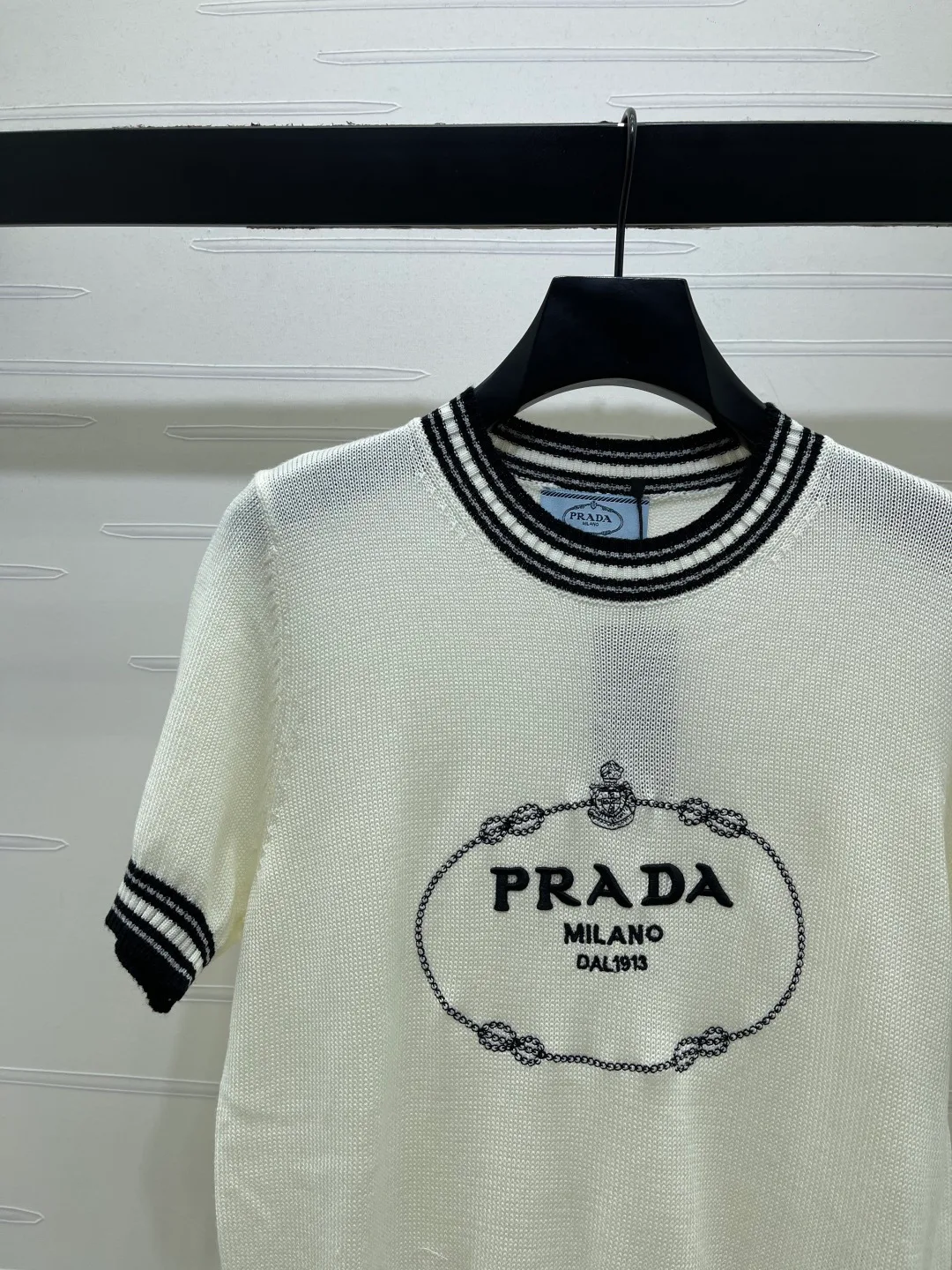Футболки Женские Prada 17612804
