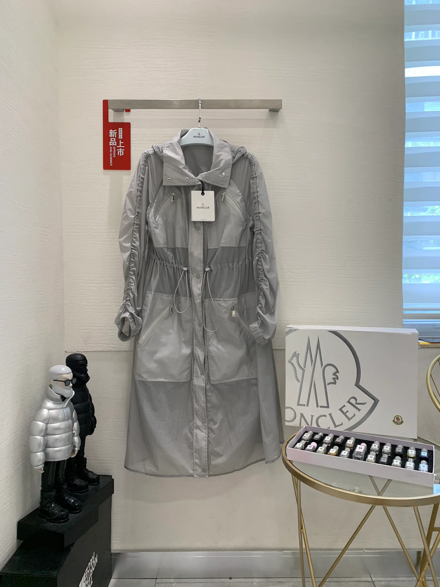 Куртки И Пуховики Женские Moncler 11520203