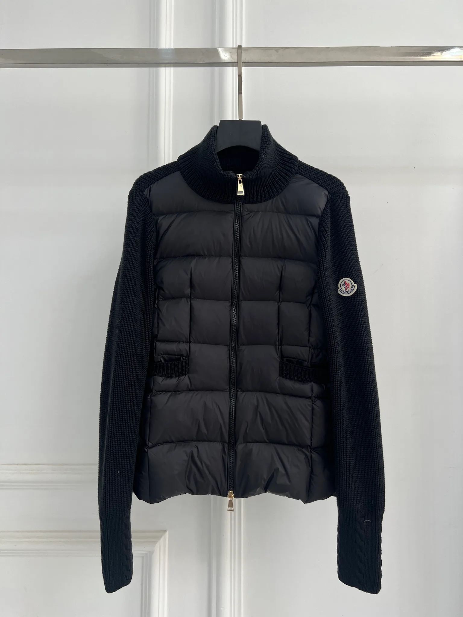 Куртки И Пуховики Женские Moncler 18416252