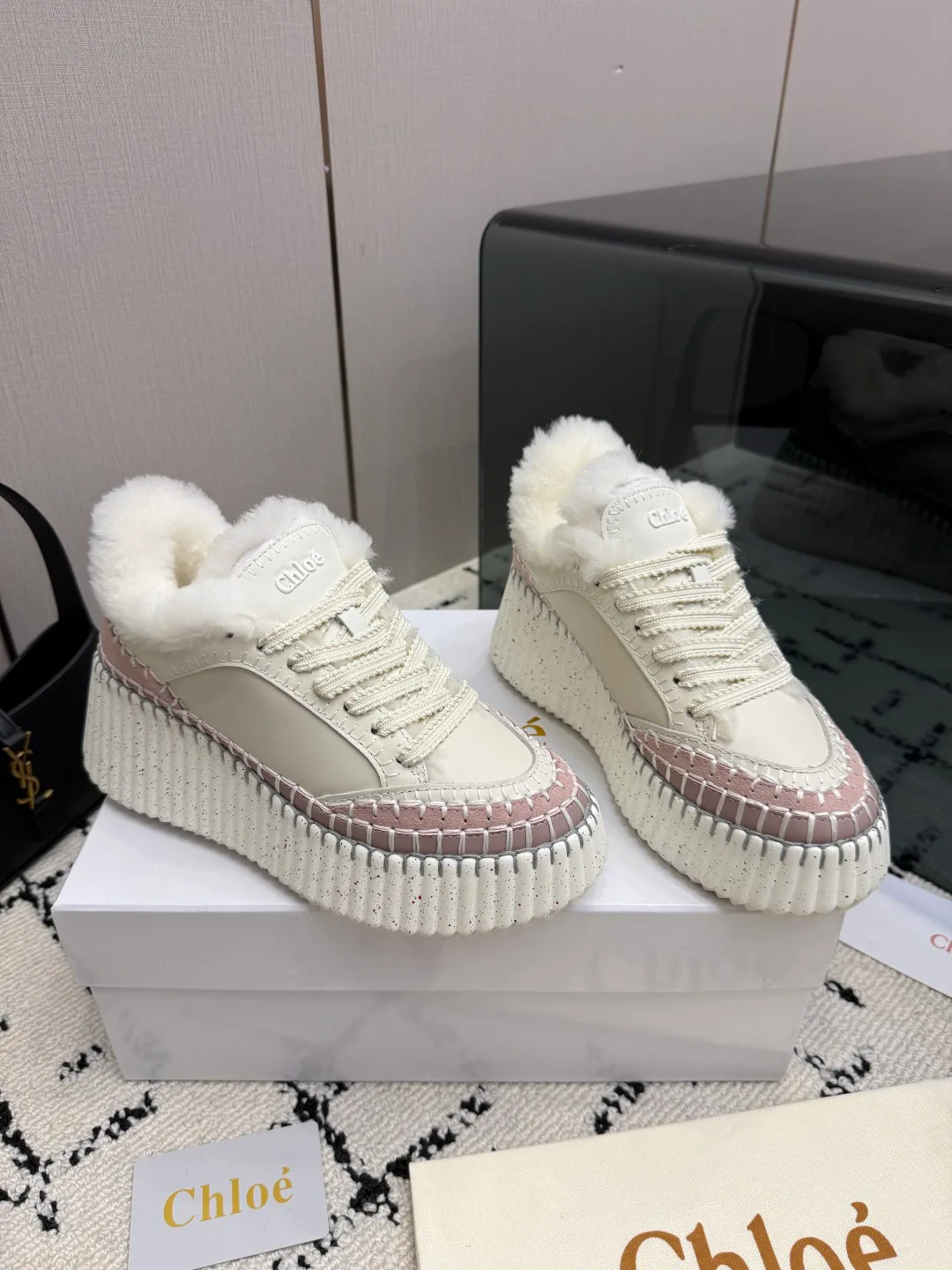 Кроссовки Женские Chloe 19336881