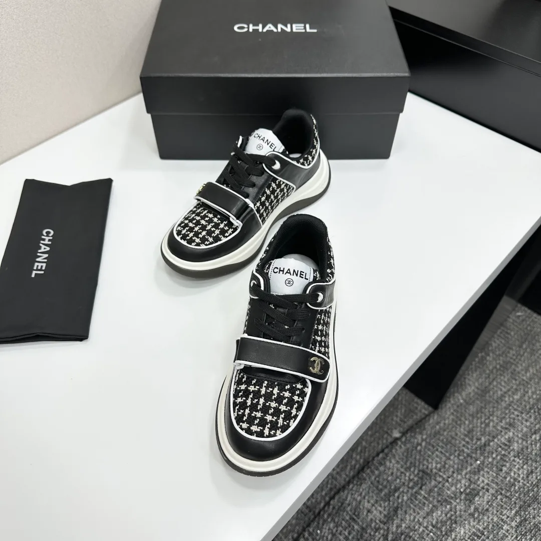 Кроссовки Женские Chanel 11463030