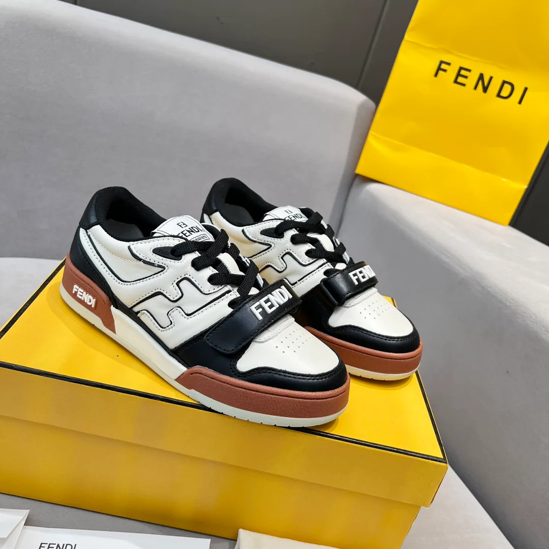 Кроссовки Женские Fendi 10434