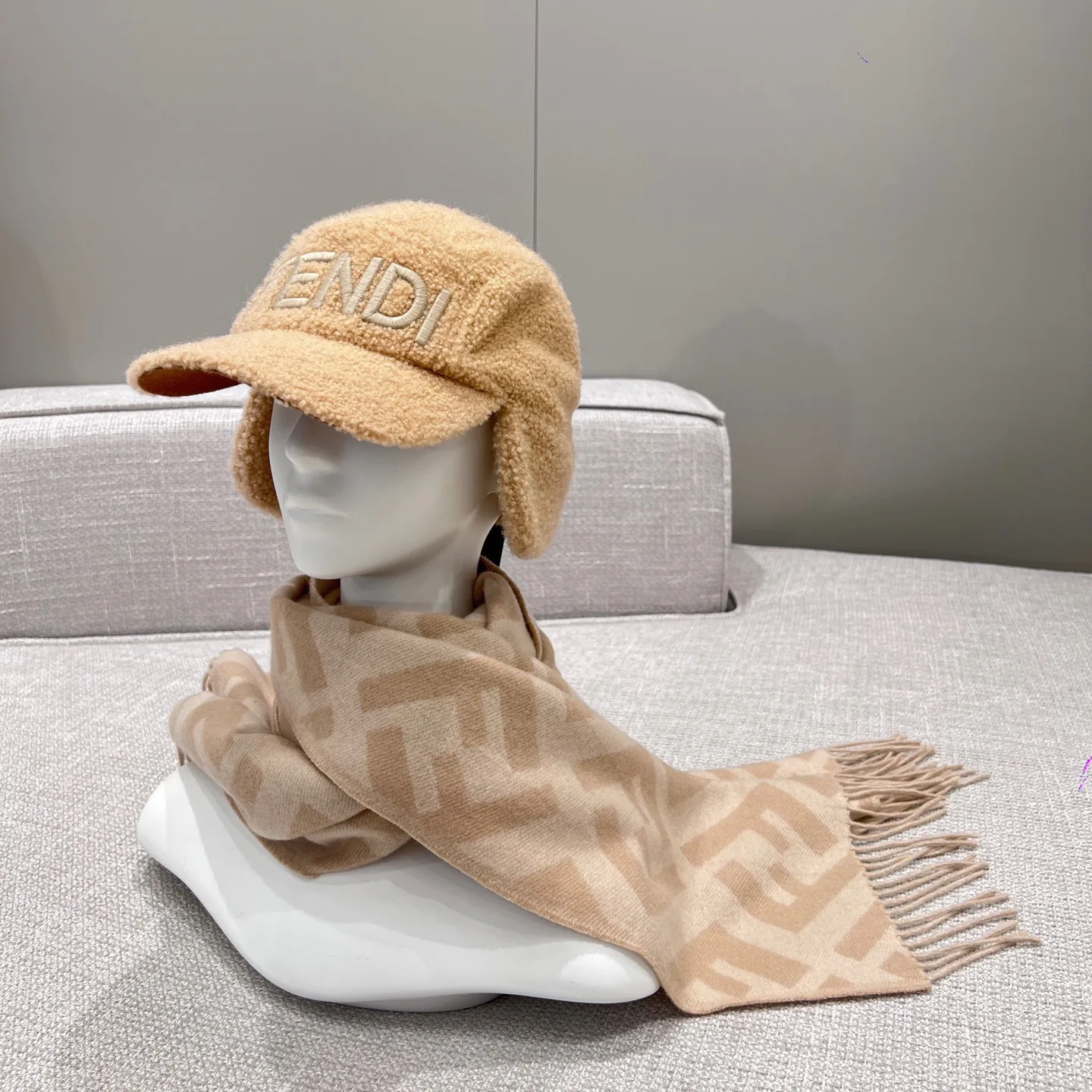 Шарфы Fendi 1628437