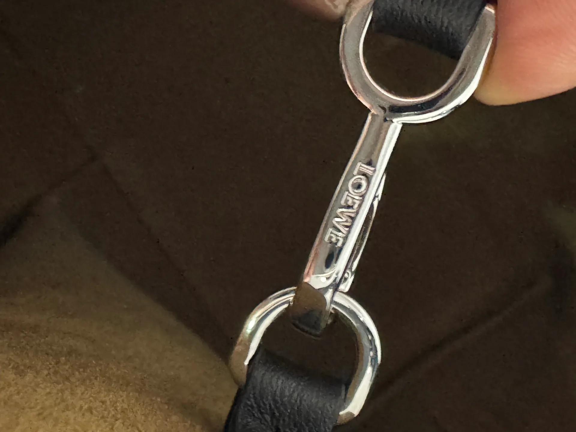 Классические Сумки Женские Loewe 17797196