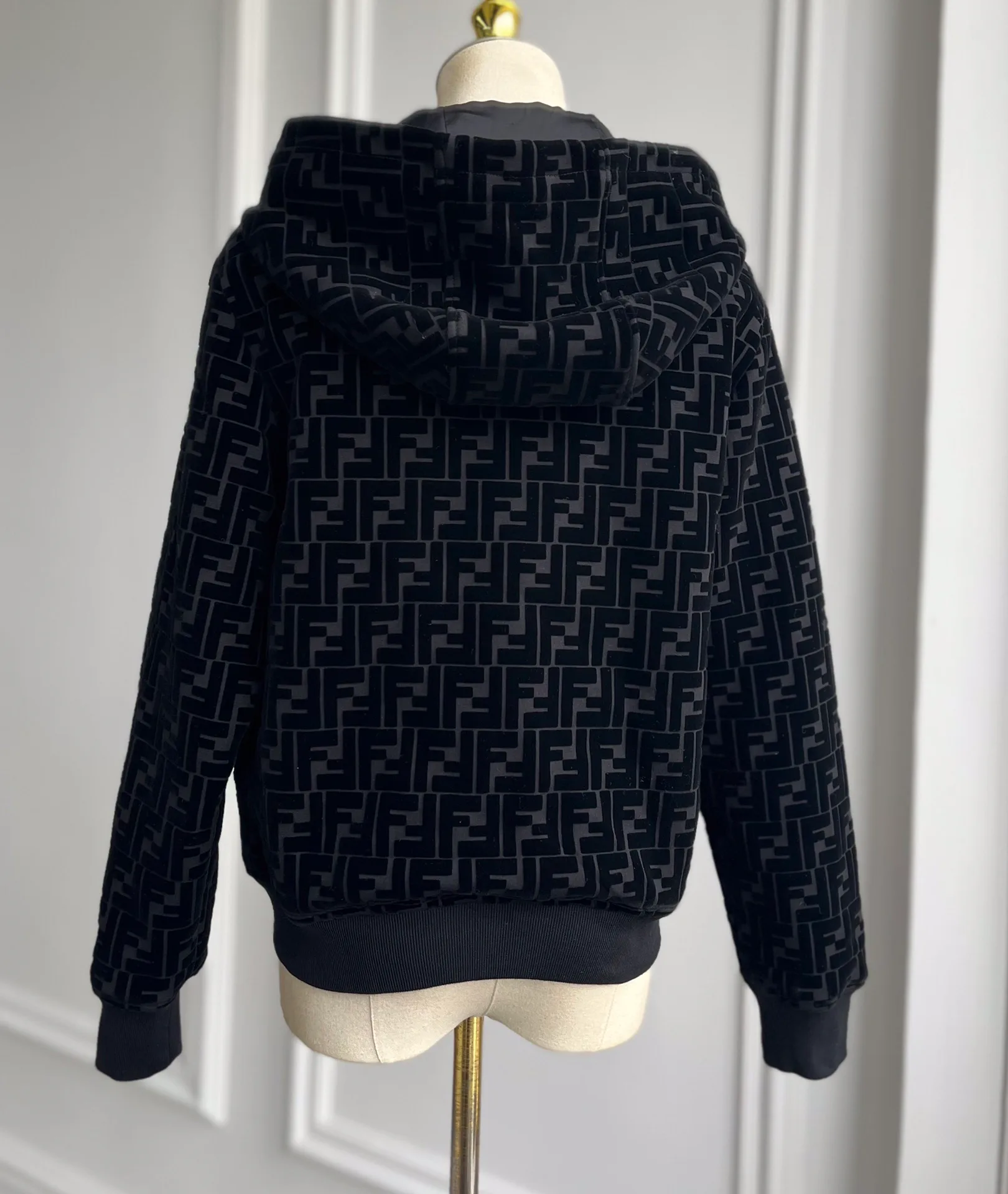 Куртки И Пуховики Женские Fendi 4512911