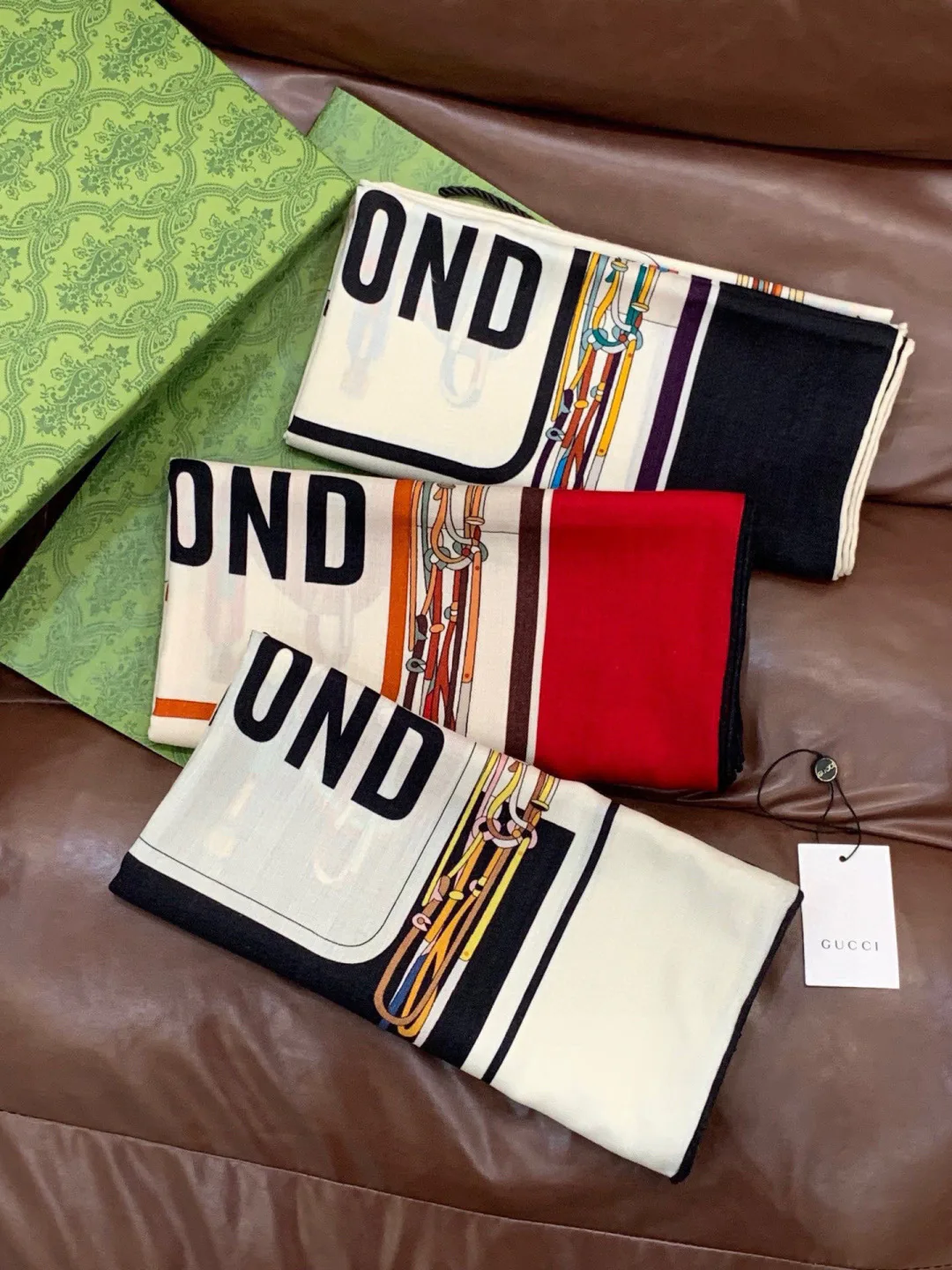 Шарфы Gucci 895186