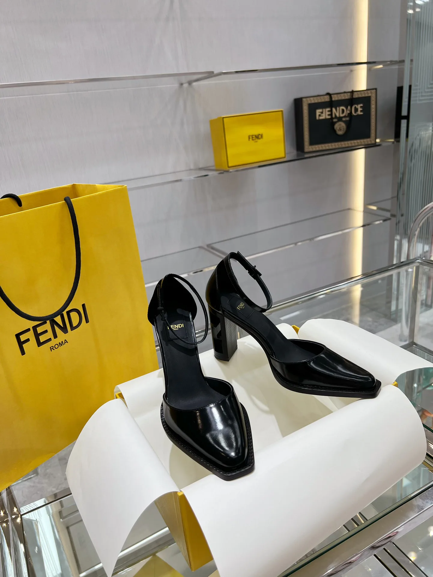 Туфли Женские Fendi 10377