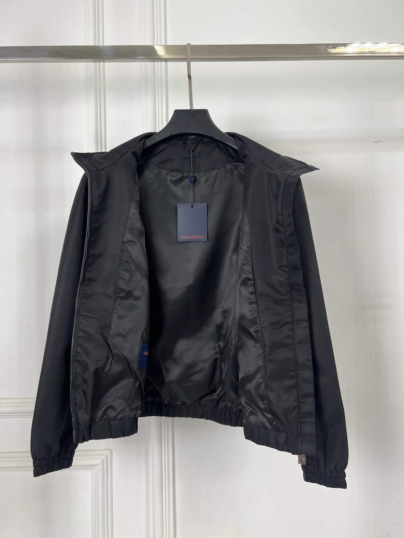 Кожаные Куртки И Дублёнки Женские Louis Vuitton 12842430