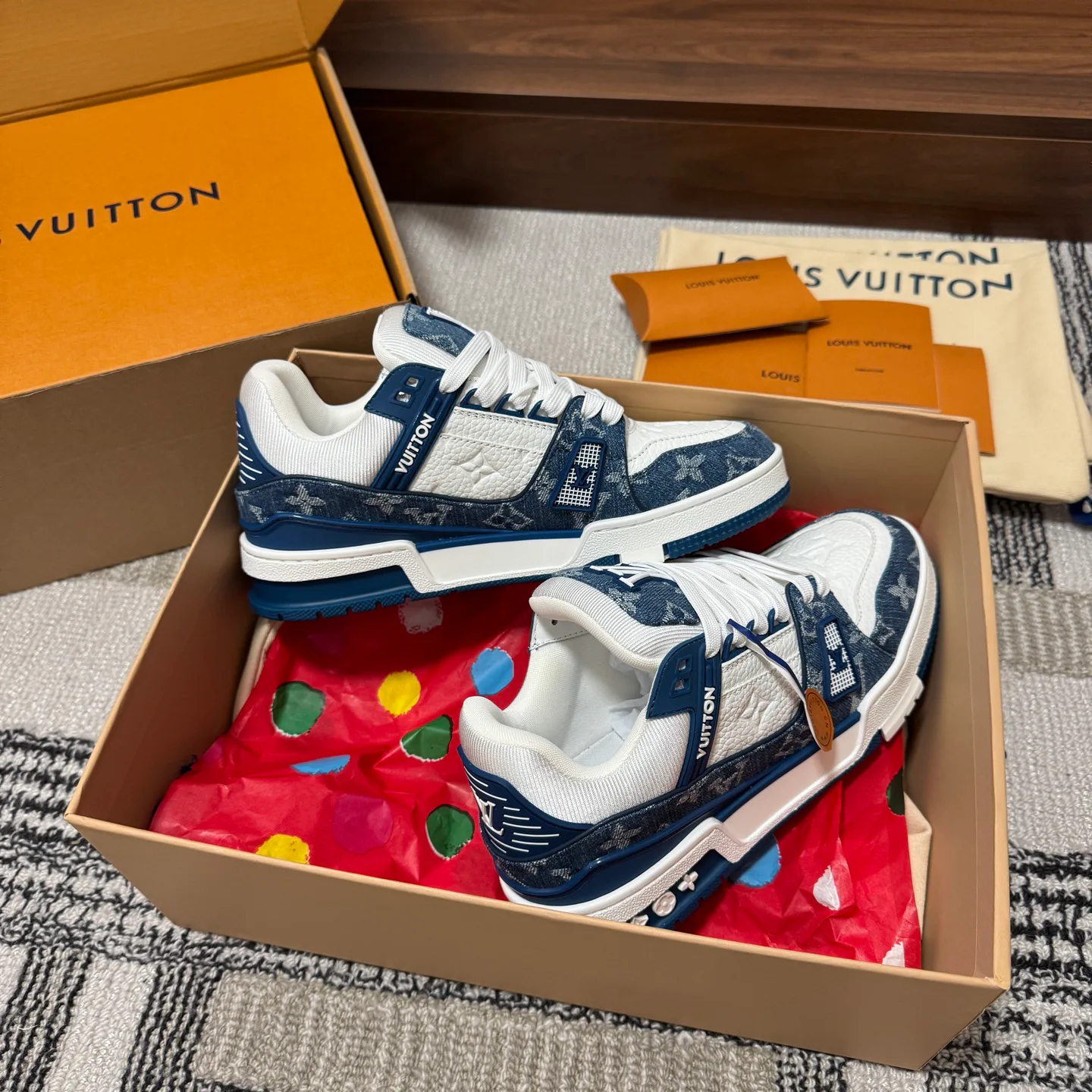 Кроссовки Женские Louis Vuitton 1546764