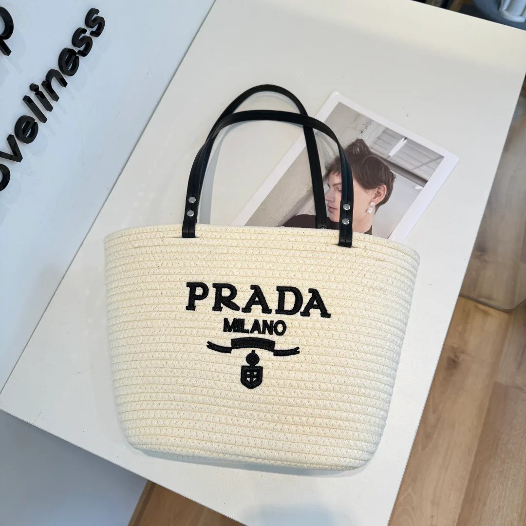 Классические Сумки Женские Prada 12765026