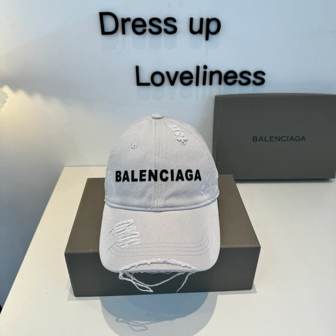 Головные Уборы Balenciaga 11633367