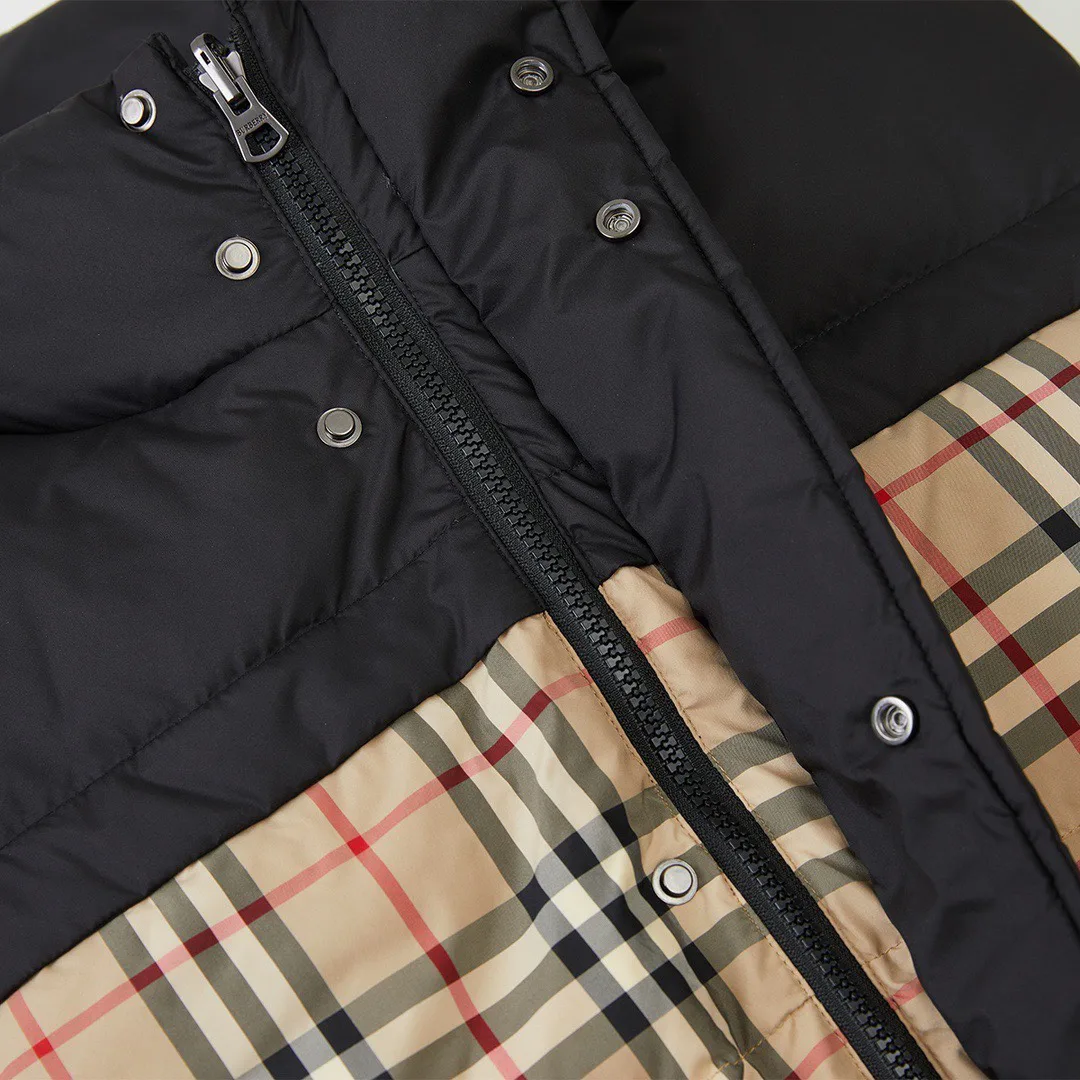 Жилеты Женские Burberry 18990854