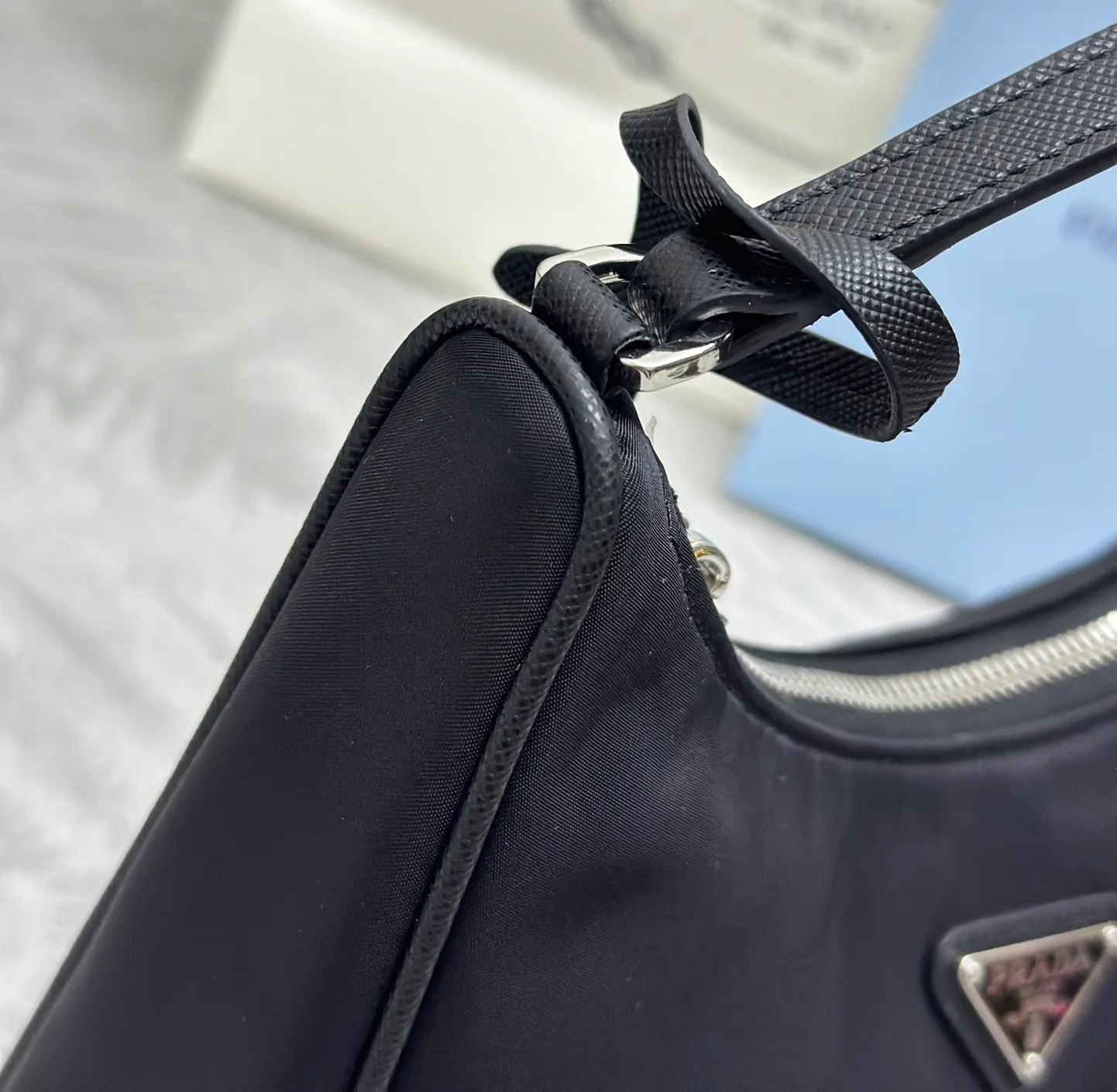 Сумки На Ремне Женские Prada 11682038