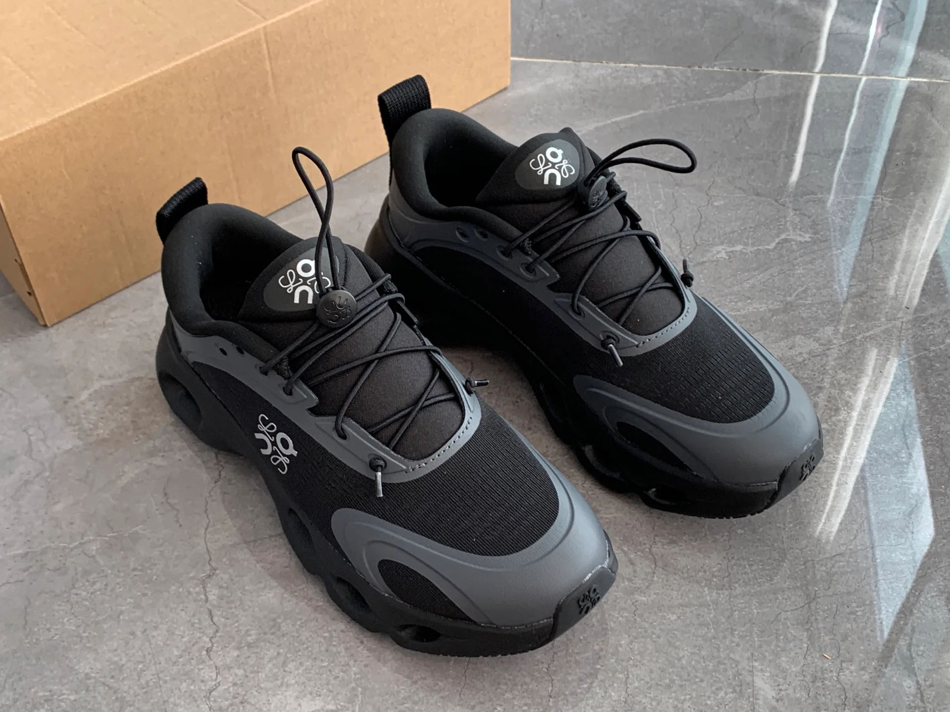 Кроссовки Женские Loewe 173525