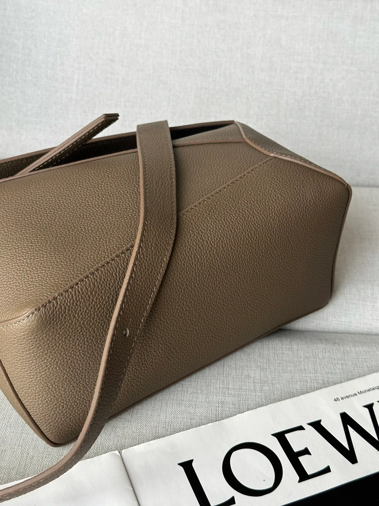 Классические Сумки Женские Loewe 13339540