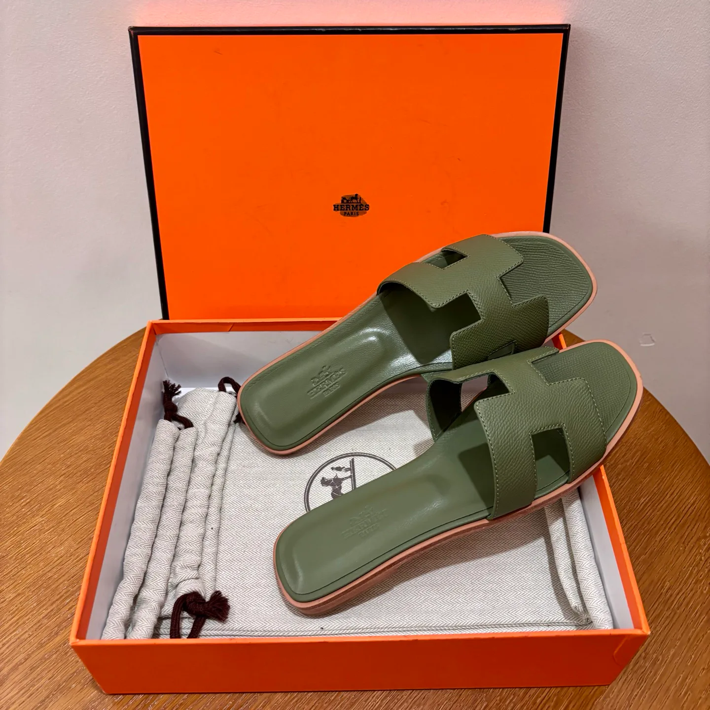 Шлепанцы Женские Hermes 135829