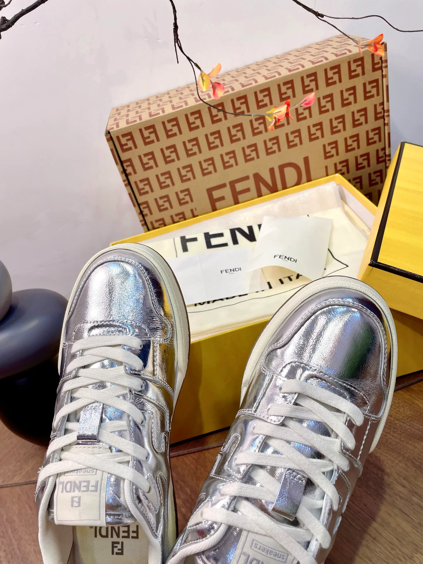 Кроссовки Женские Fendi 17957326