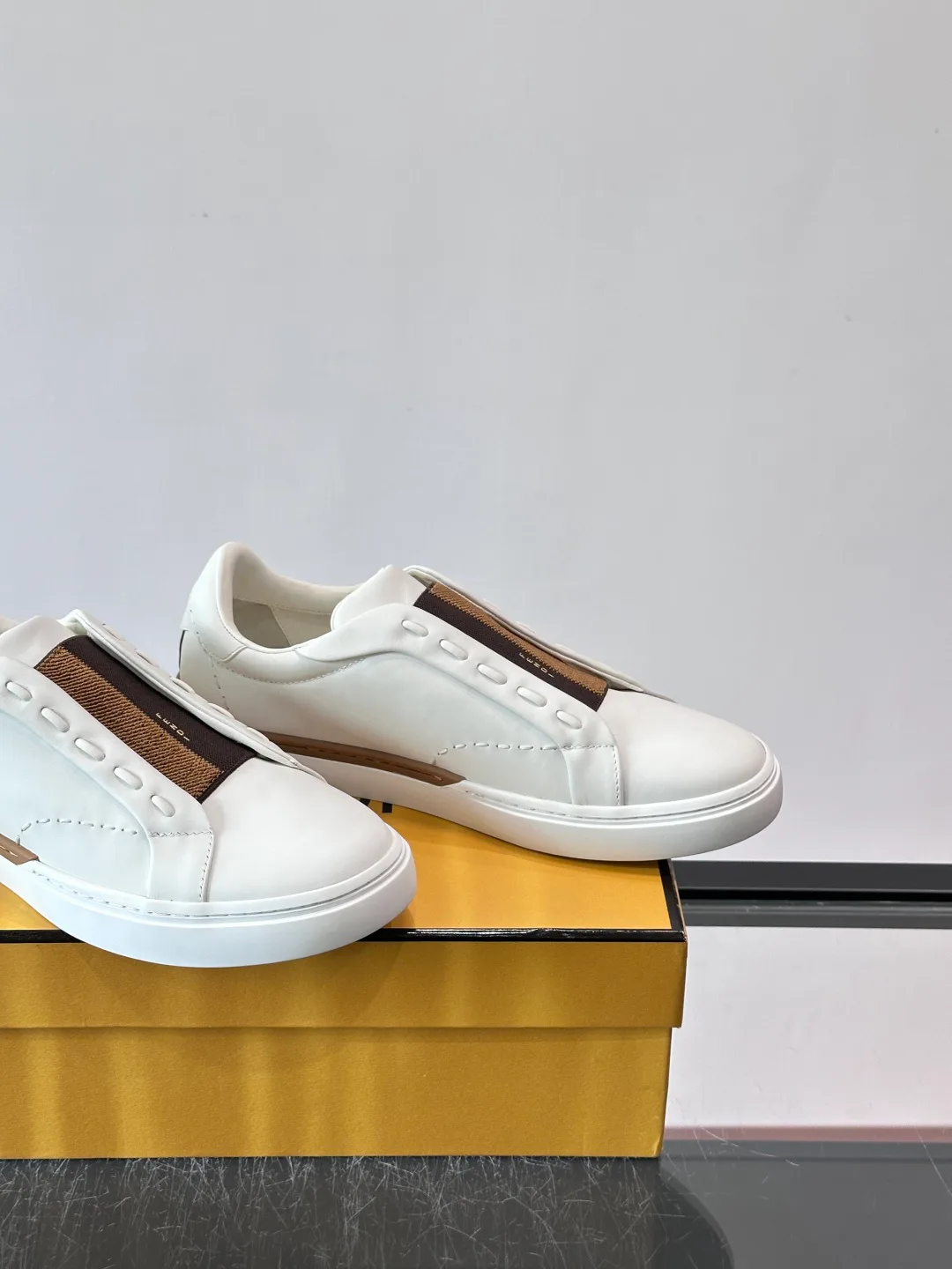 Кроссовки Мужские Fendi 17466857