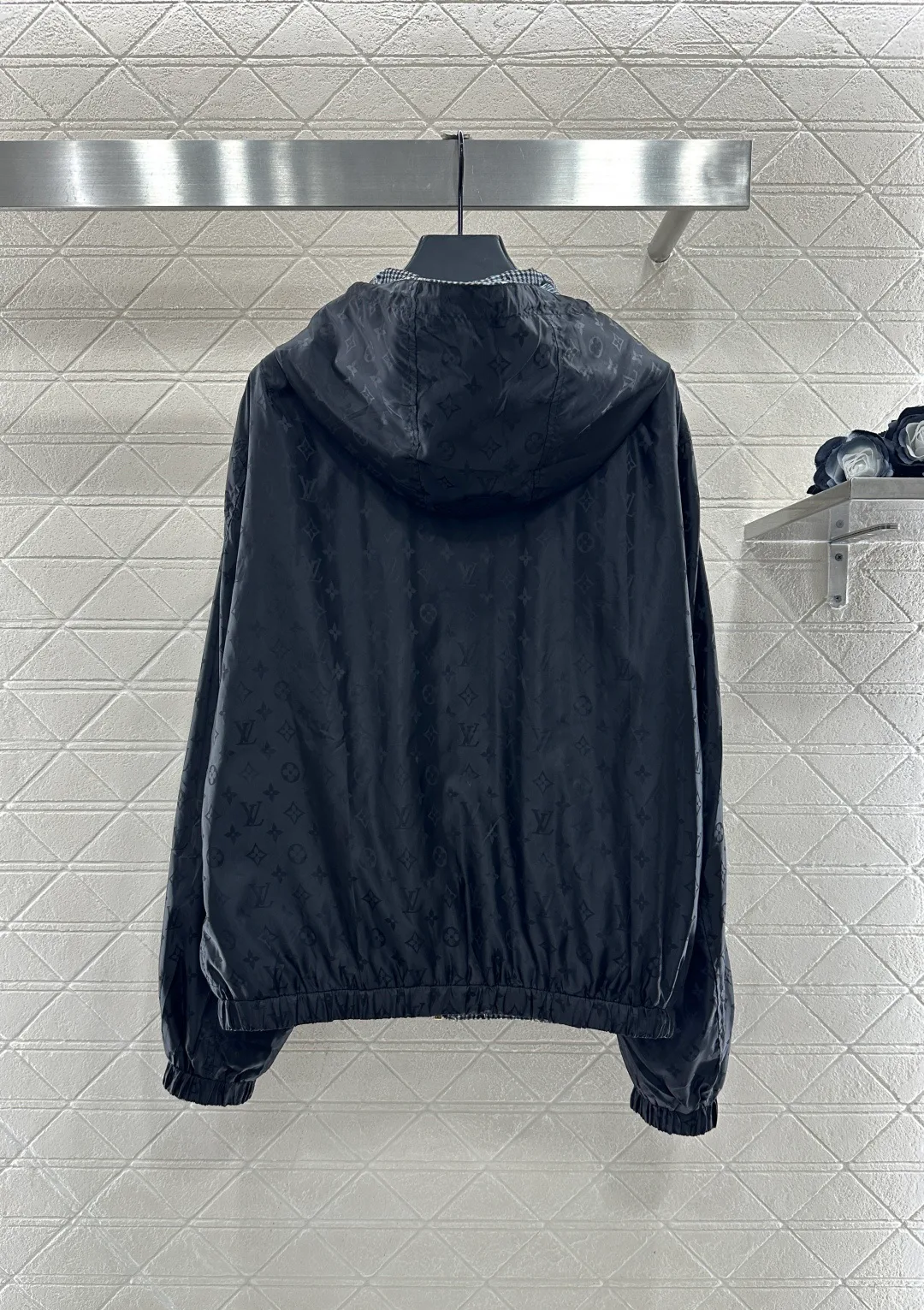 Куртки И Пуховики Женские Louis Vuitton 277971